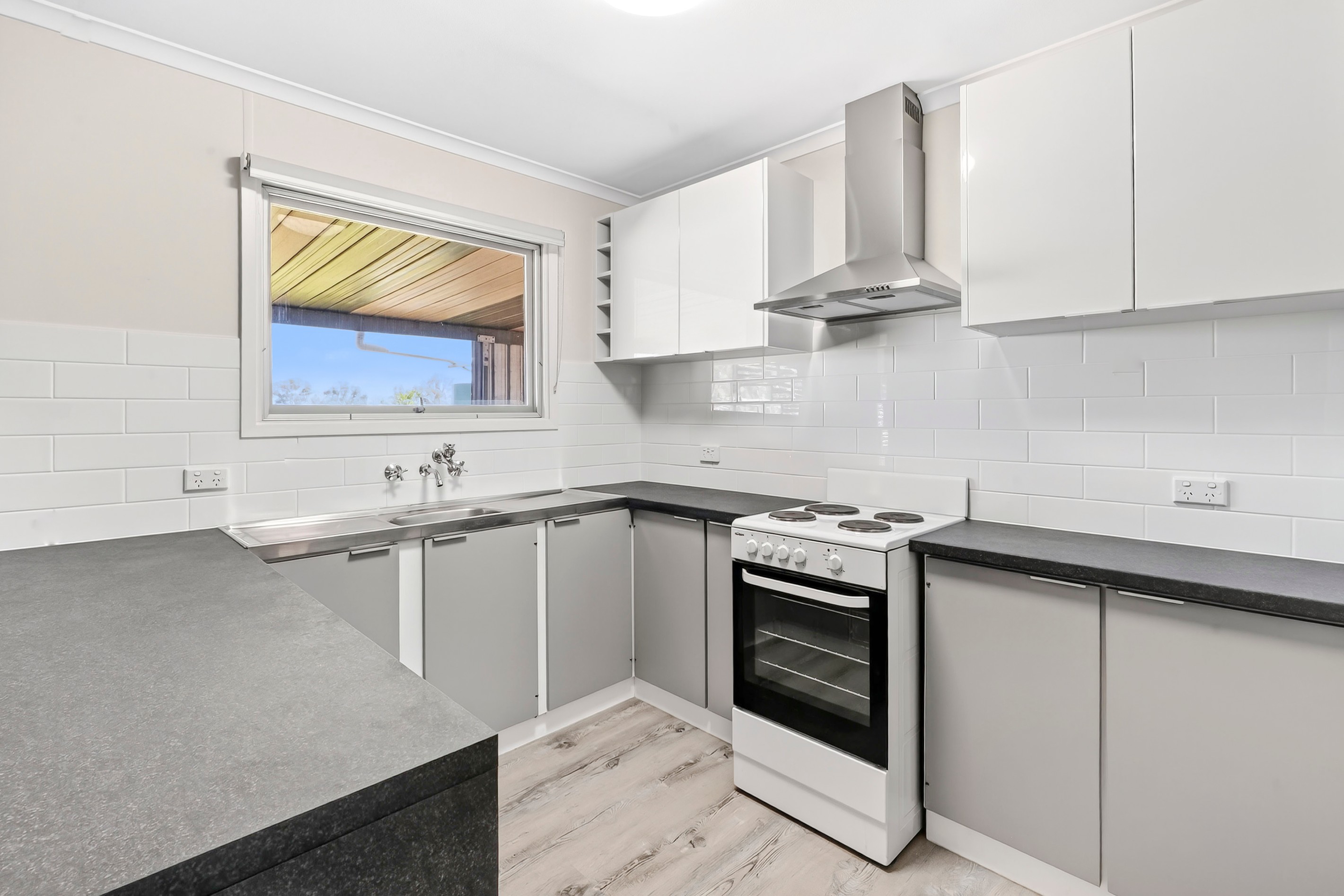 384 Bookmark Avenue, Renmark, SA 5341