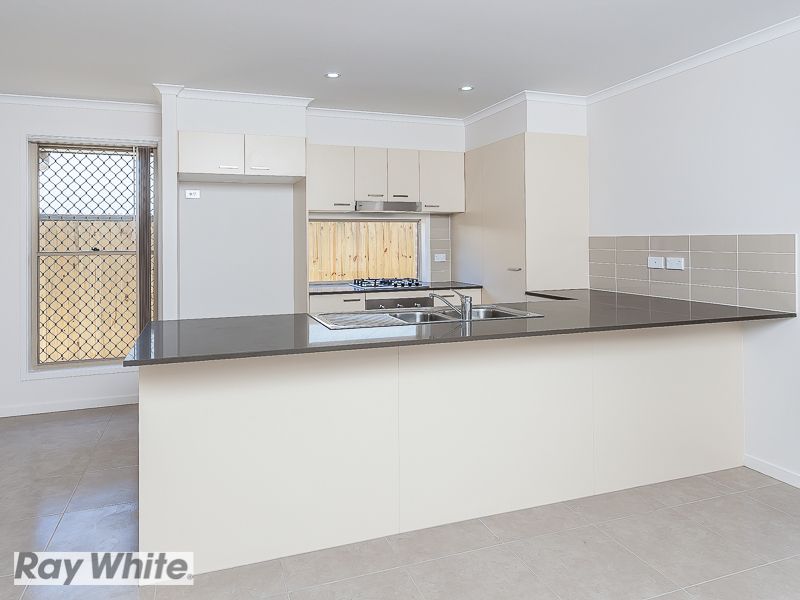 8 Panda Street, Dakabin, QLD 4503