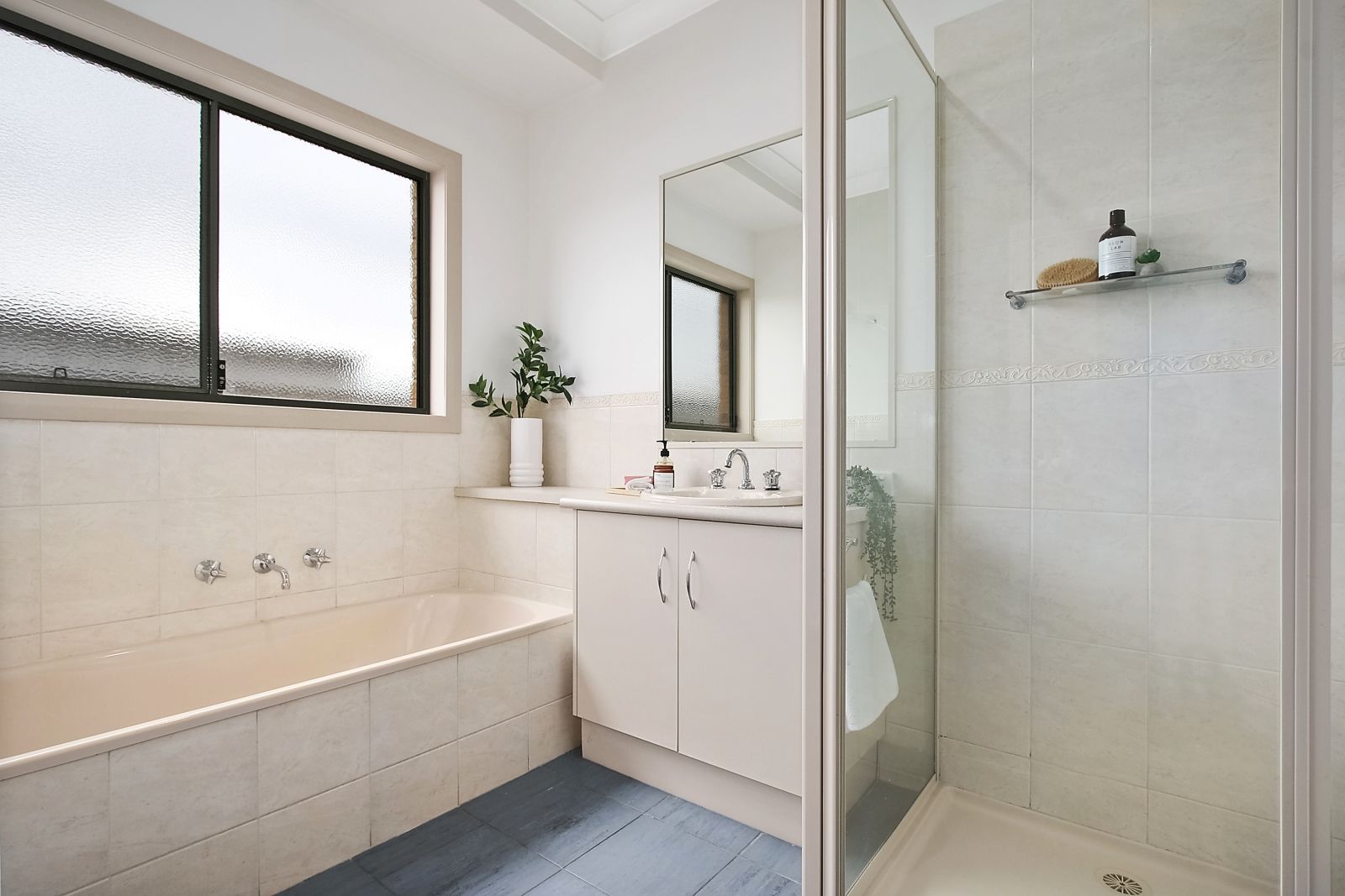 1037 Calimo Street, North Albury, NSW 2640