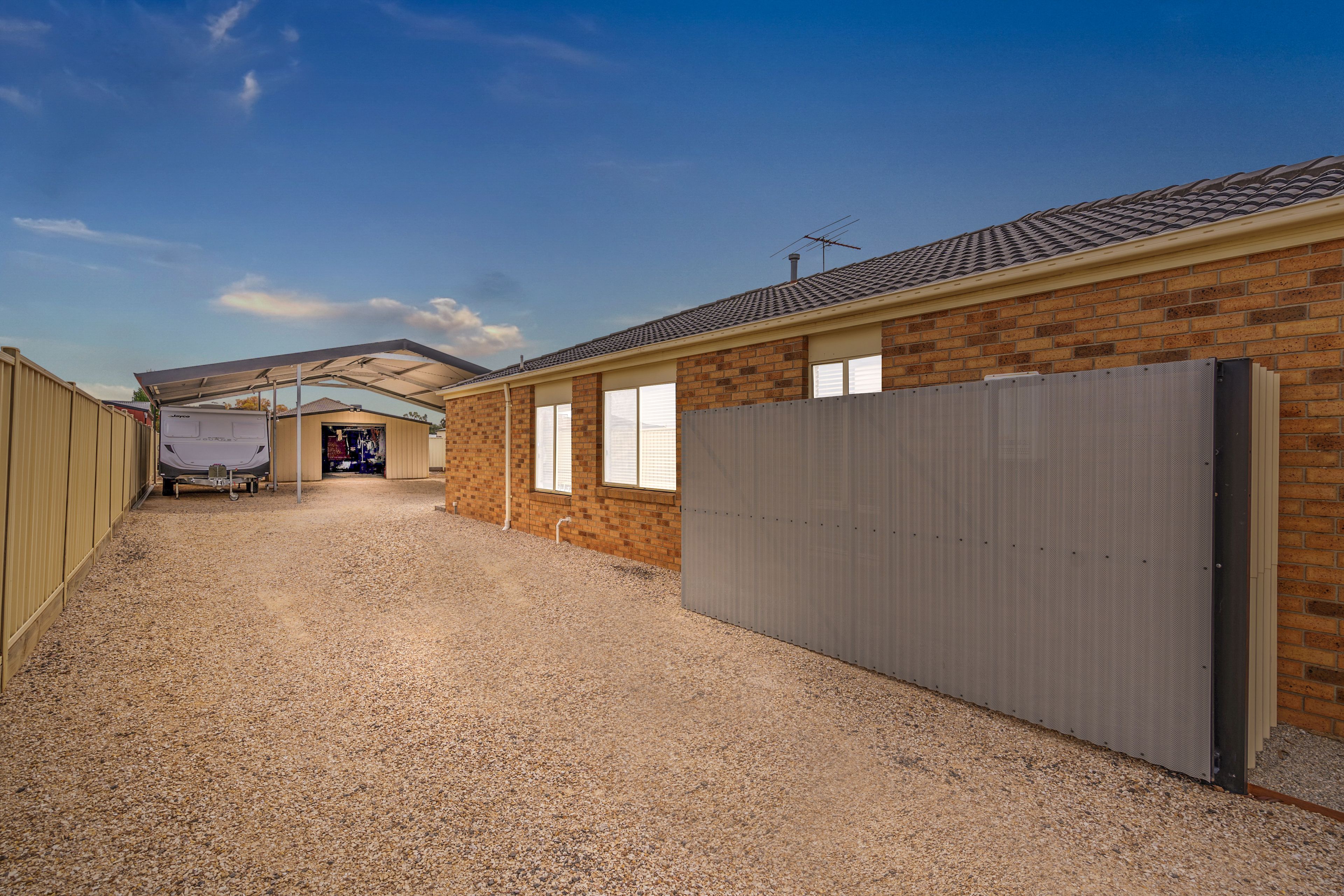 6 Baystone Place, Kurunjang, VIC 3337