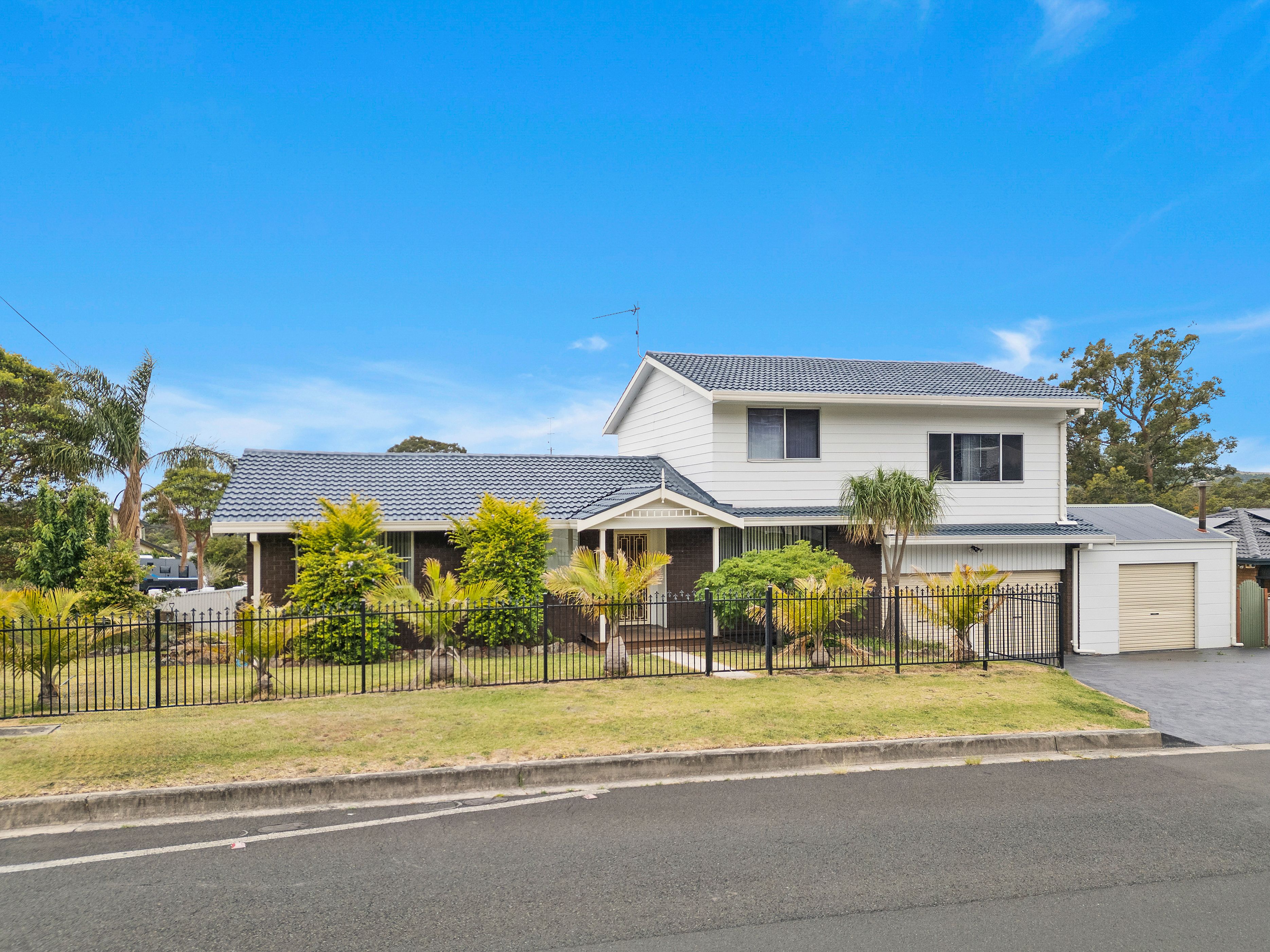 61 Simpson Parade, Albion Park, NSW 2527