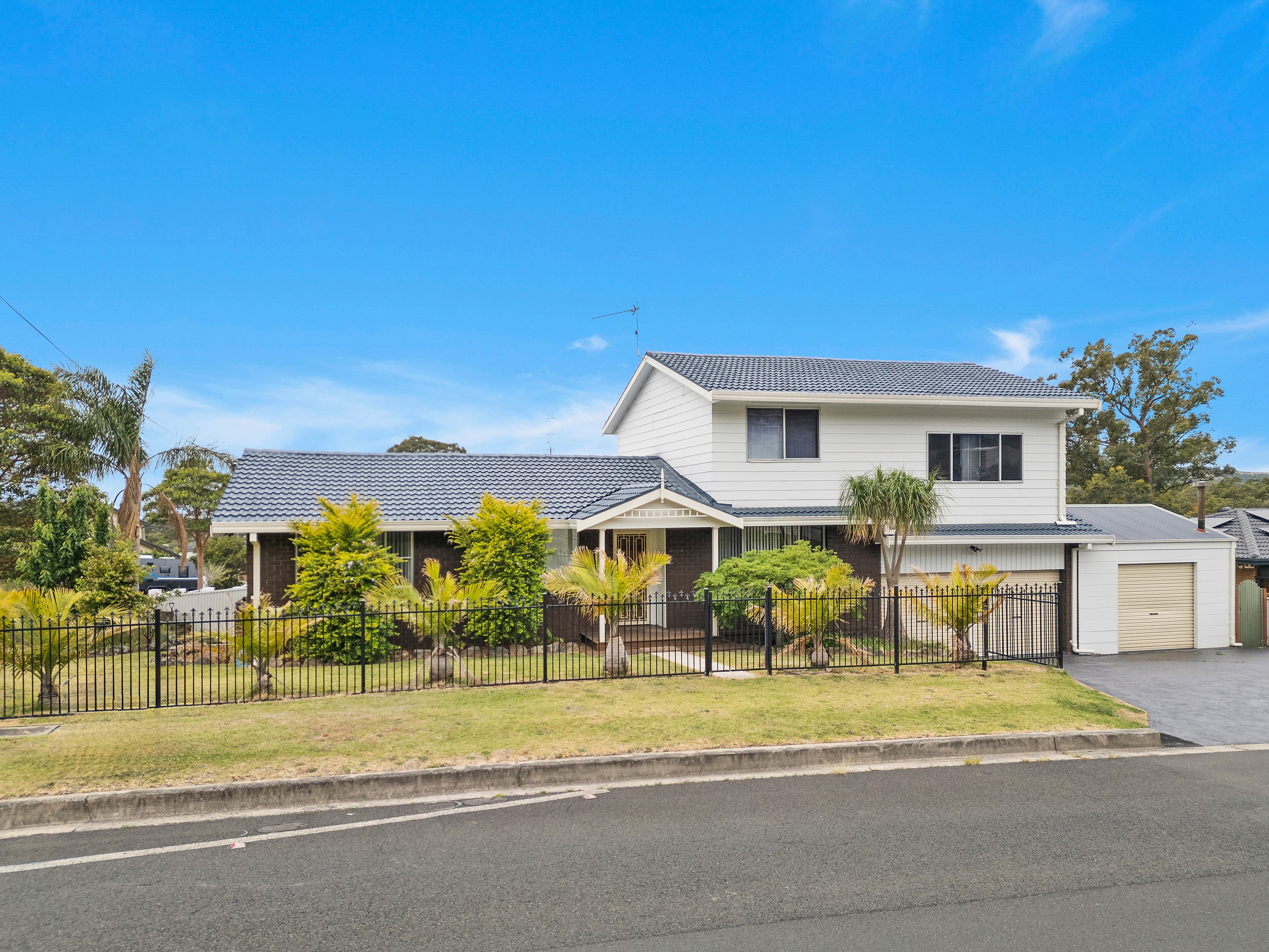 61 Simpson Parade, Albion Park, NSW 2527