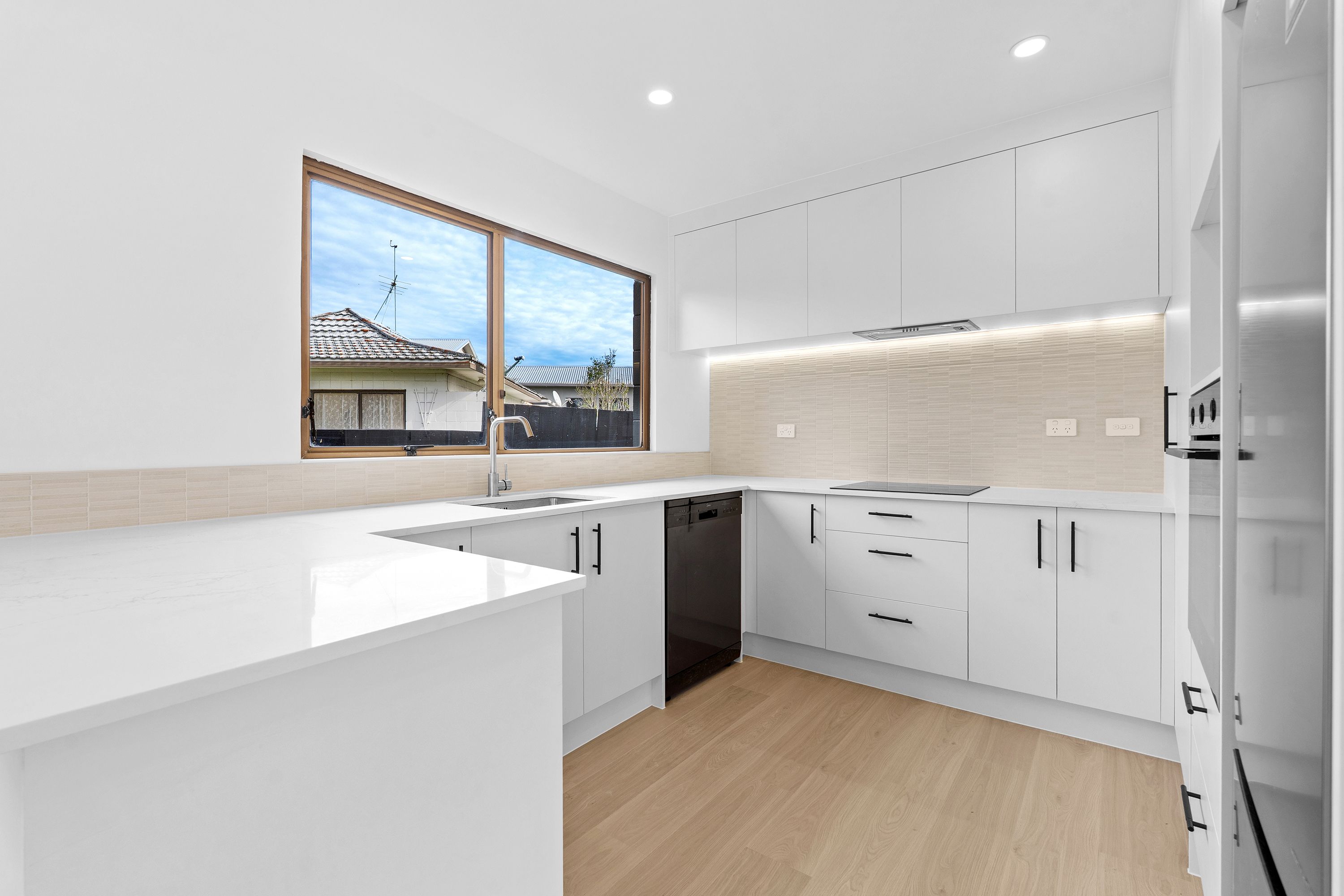 6 Quo Vadis Place, Red Beach, Rodney
