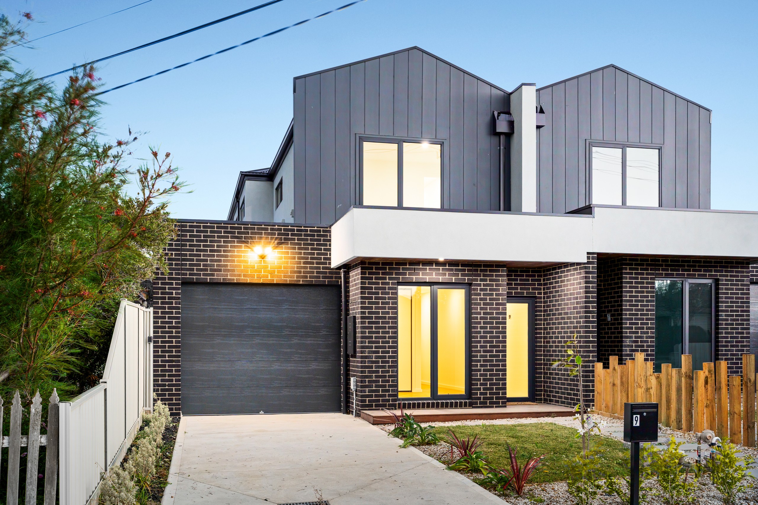 9 Corrigan Avenue, Brooklyn, VIC 3012