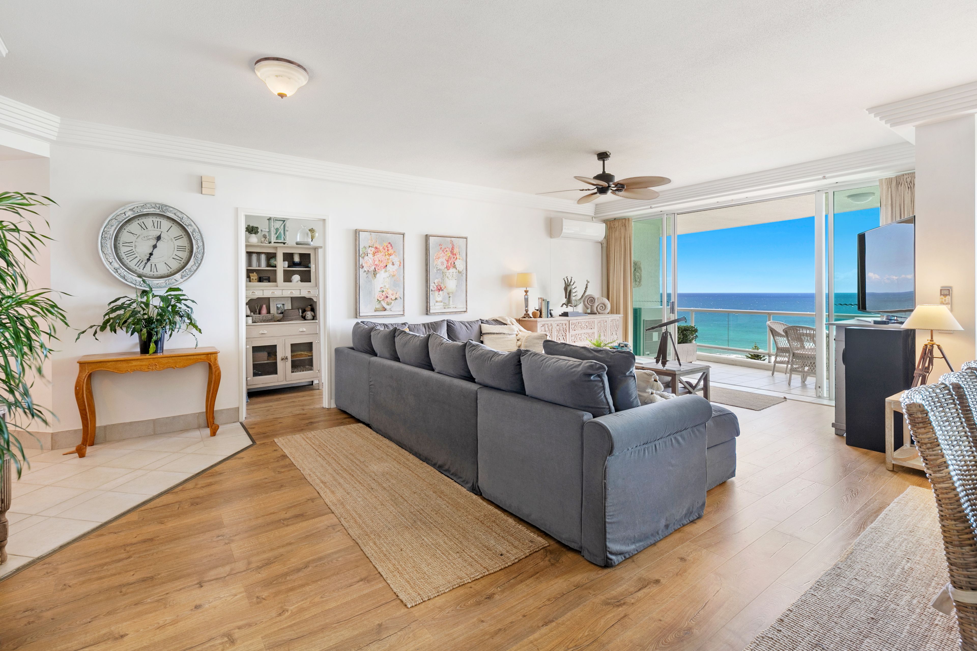64/177 Old Burleigh Road, Broadbeach, QLD 4218