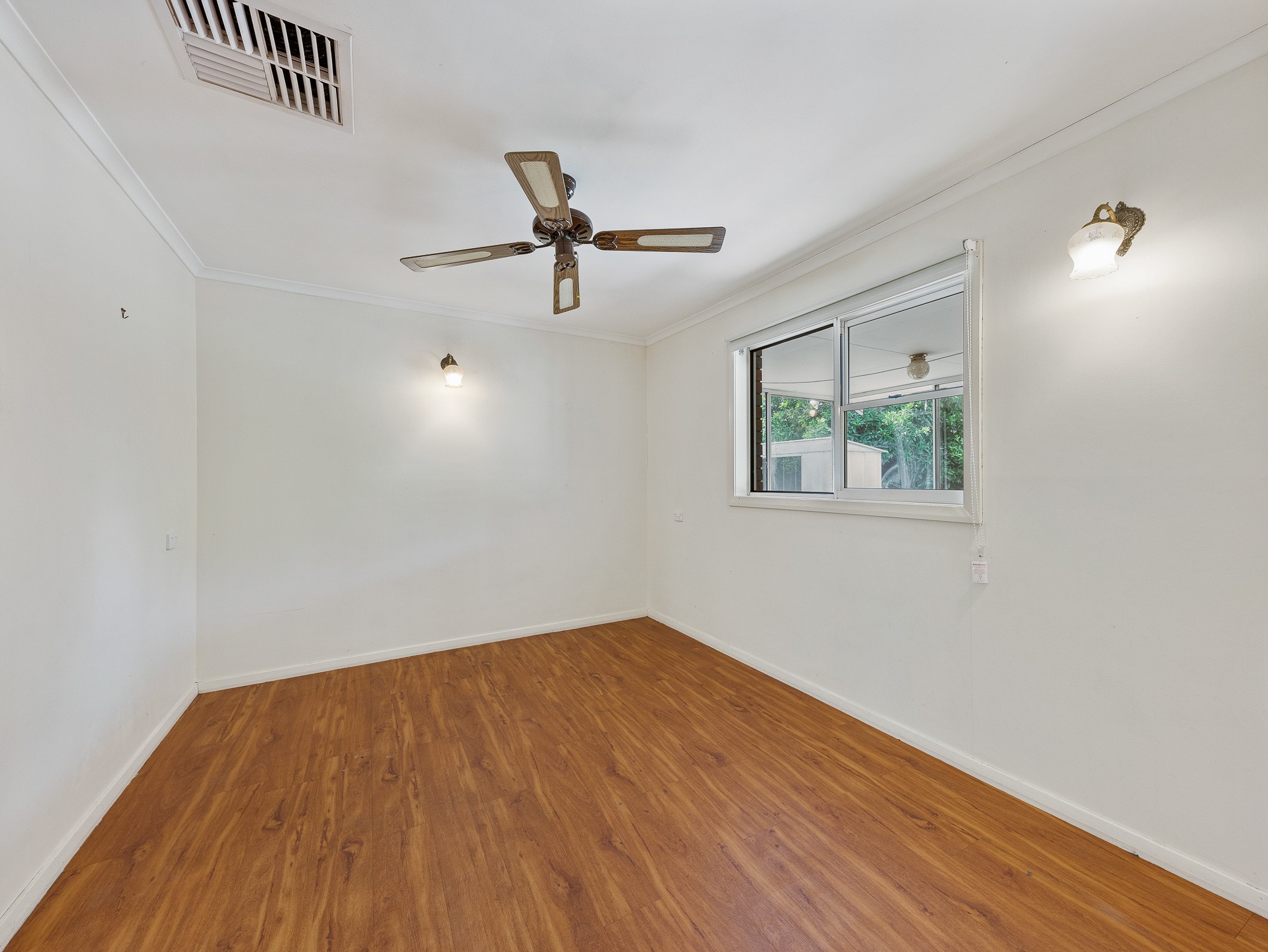18 Benn Crescent, West Albury, NSW 2640