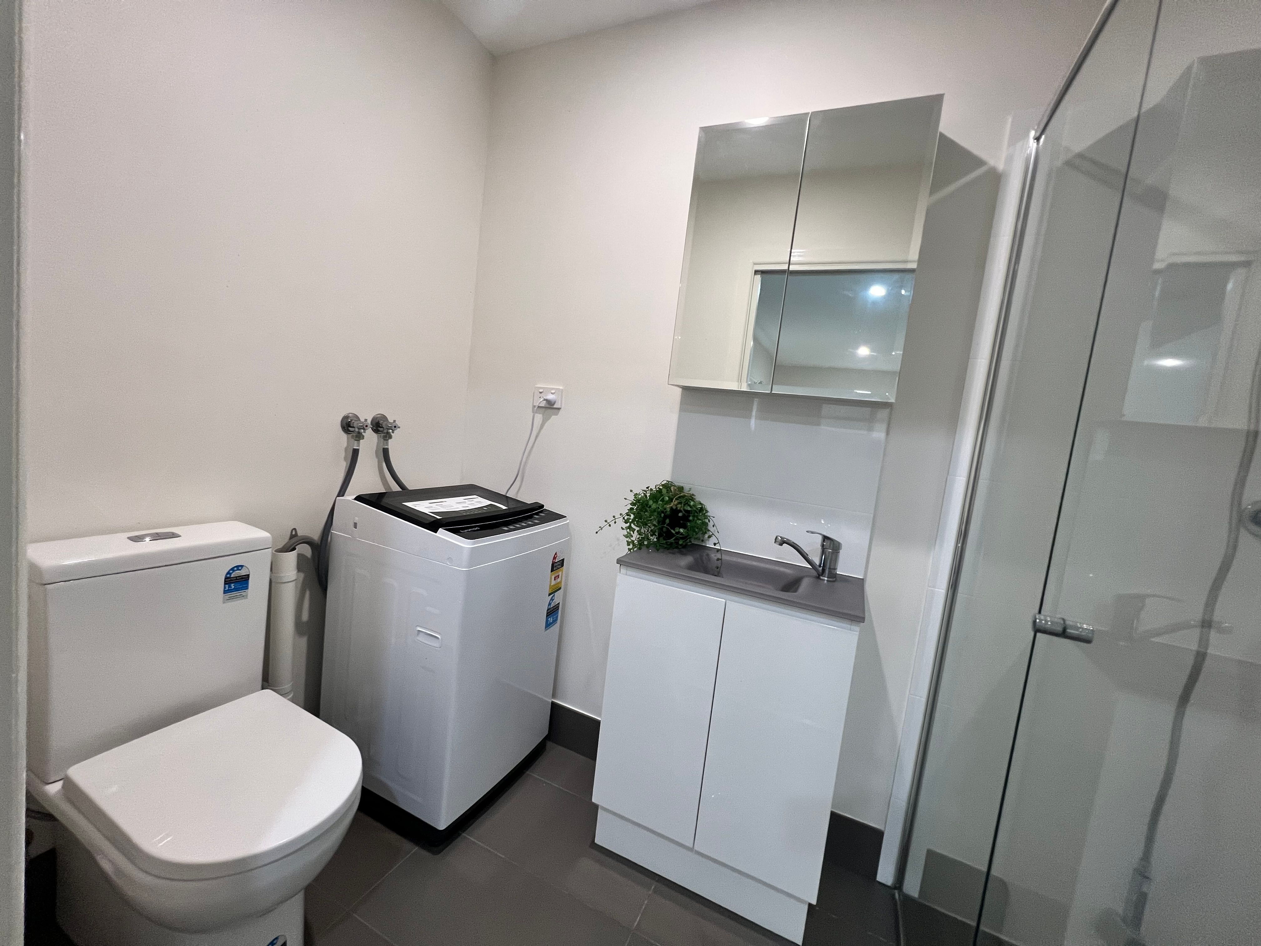 Isle Of Capri, QLD 4217