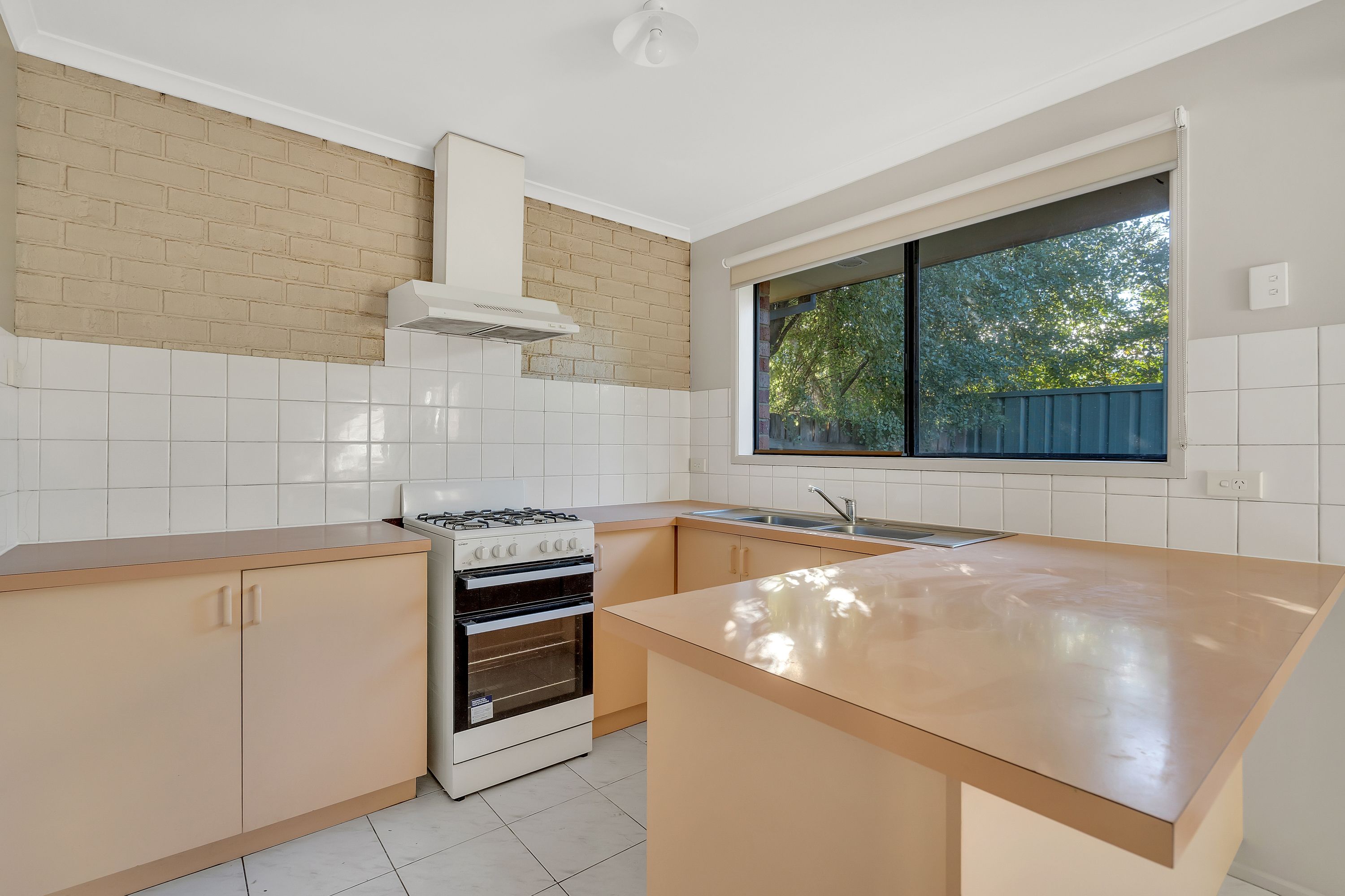 2/209 Craigieburn Road, Craigieburn, VIC 3064