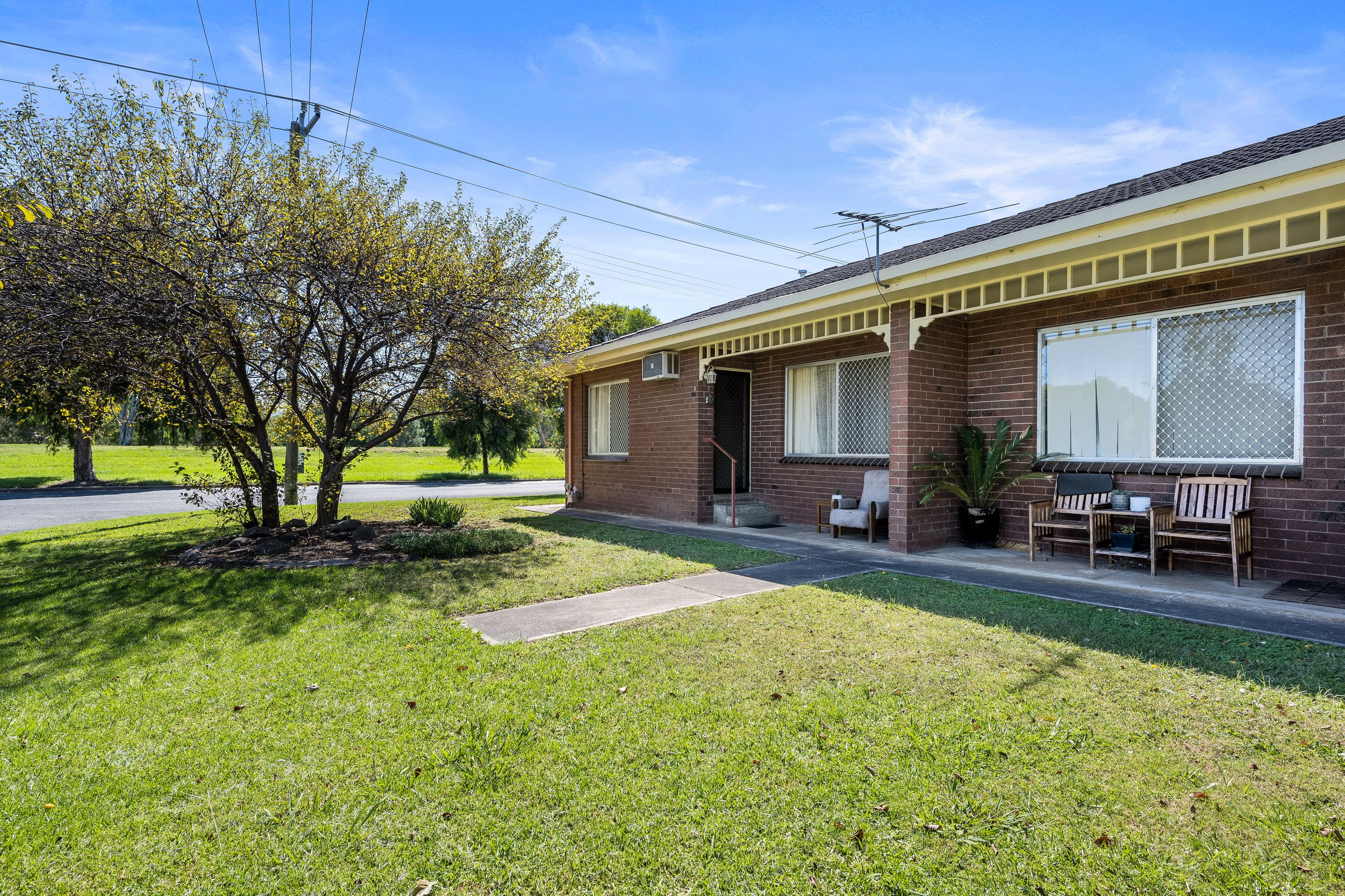 328 Eden Street, Lavington NSW 2641