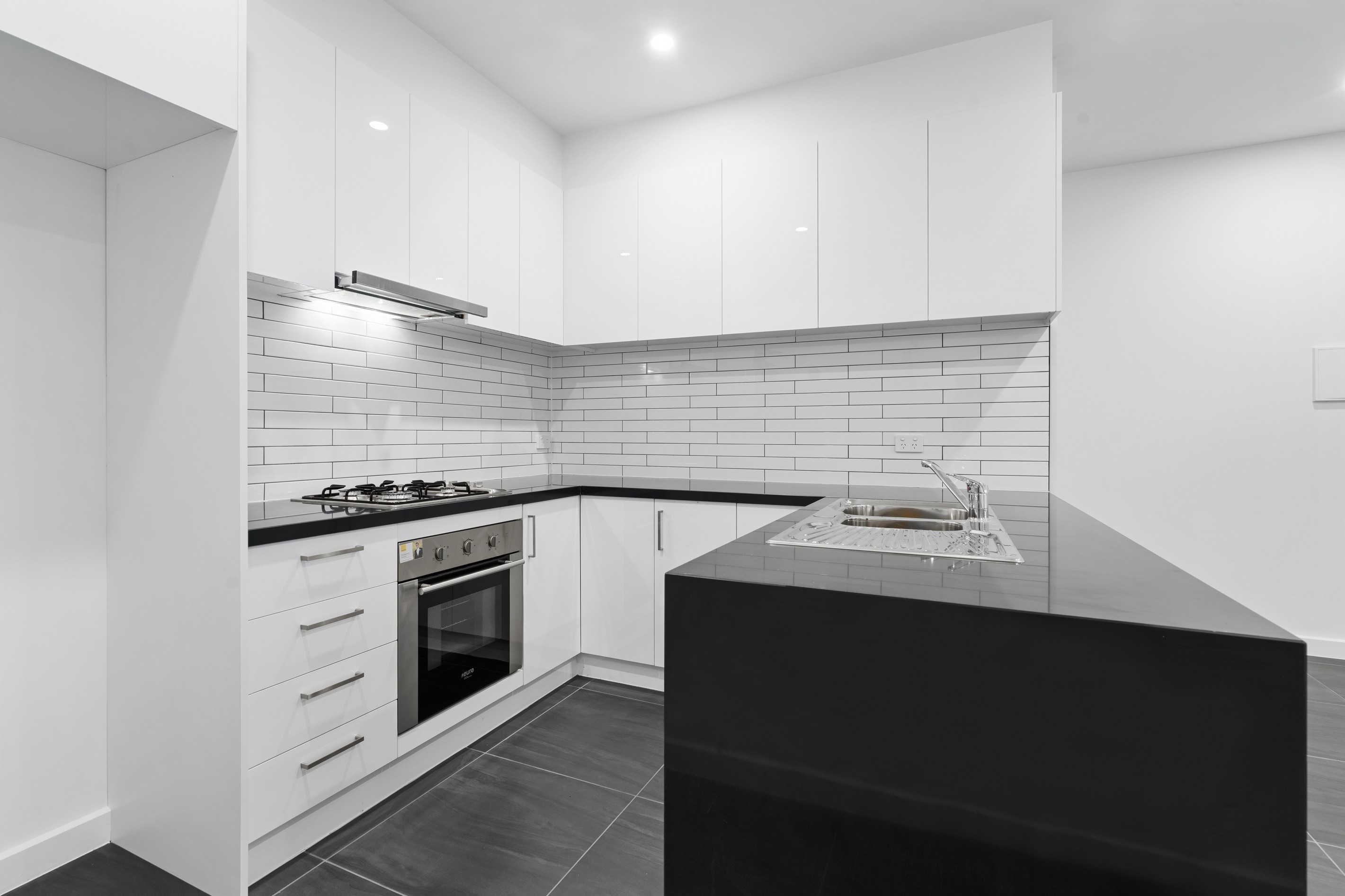 13 Memorial Avenue, Epping, VIC 3076