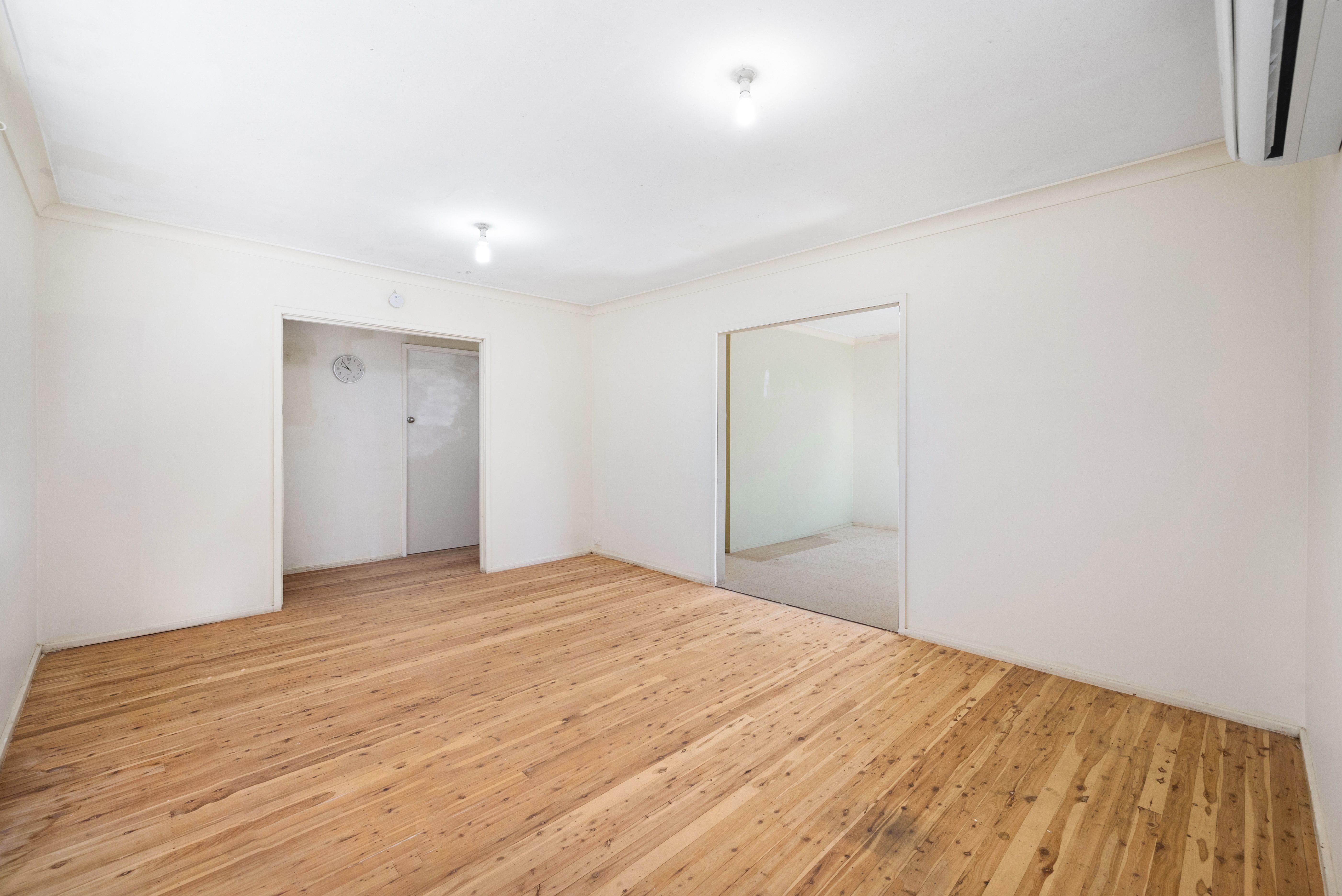 37 Brooks Street, Macquarie Fields, NSW 2564
