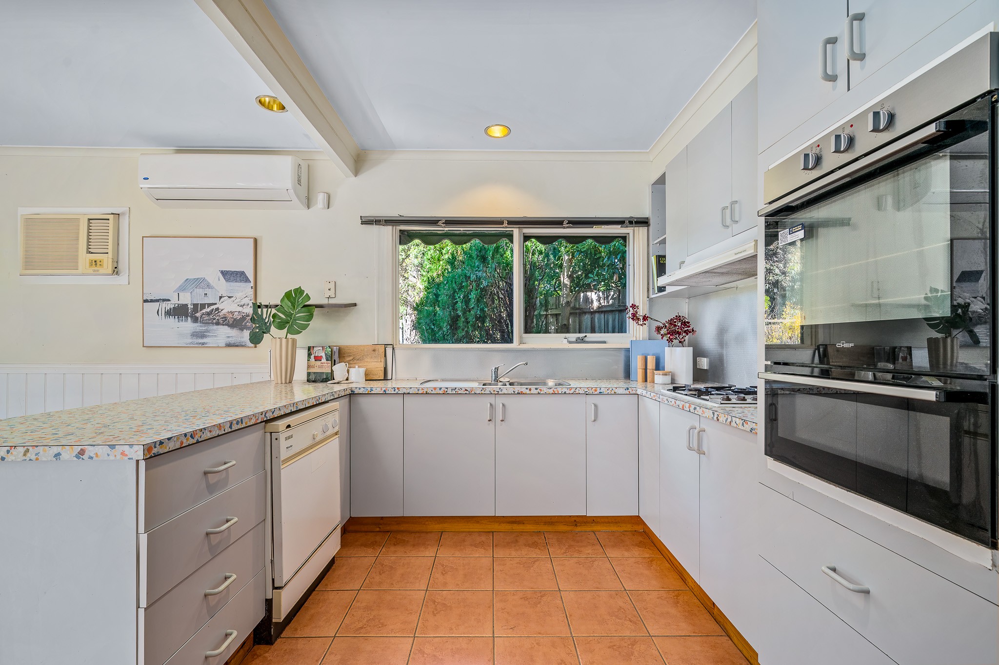 24 Surrey Street, McCrae, VIC 3938