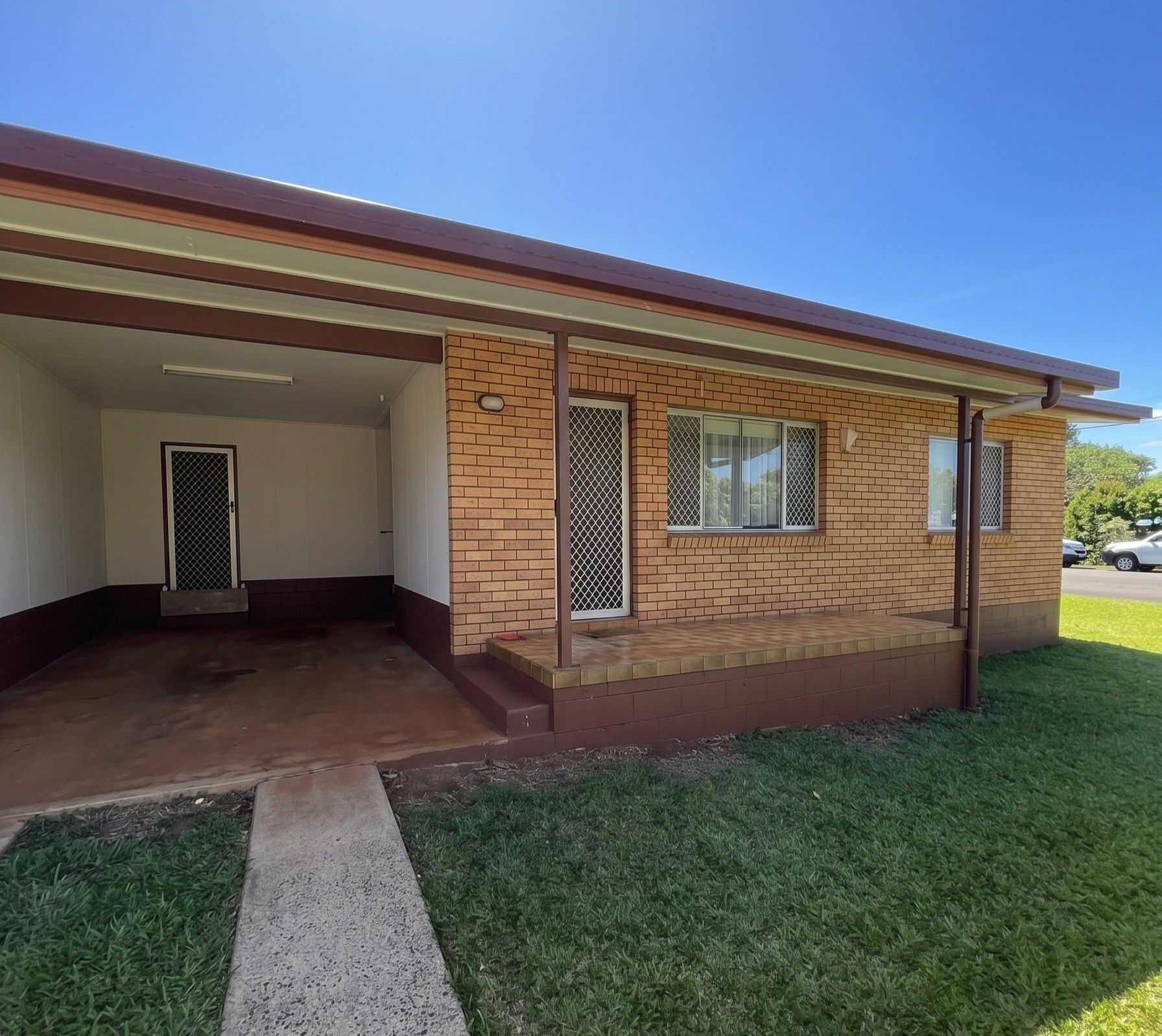 Unit 2/21 Johns Parade — photo from Ray White Rural Atherton