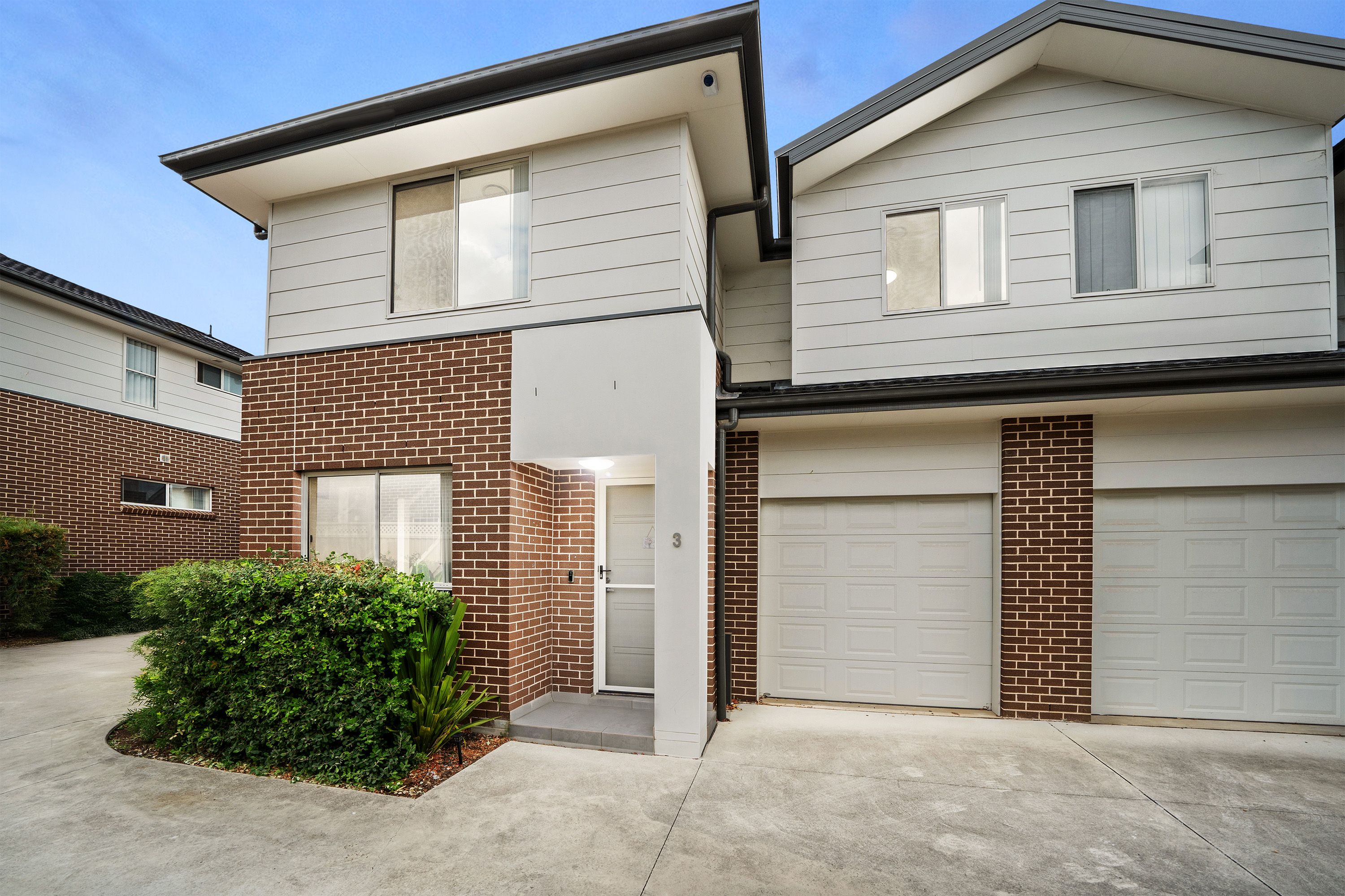22 Canberra Street, Oxley Park NSW 2760