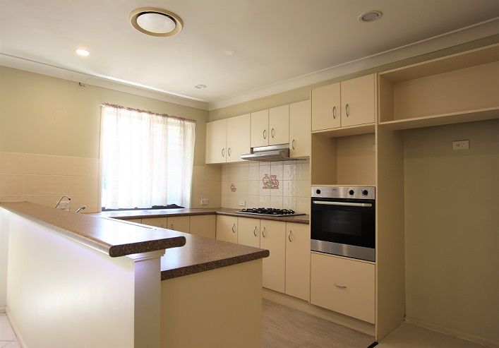 52 The Kraal Drive, Blair Athol, NSW 2560