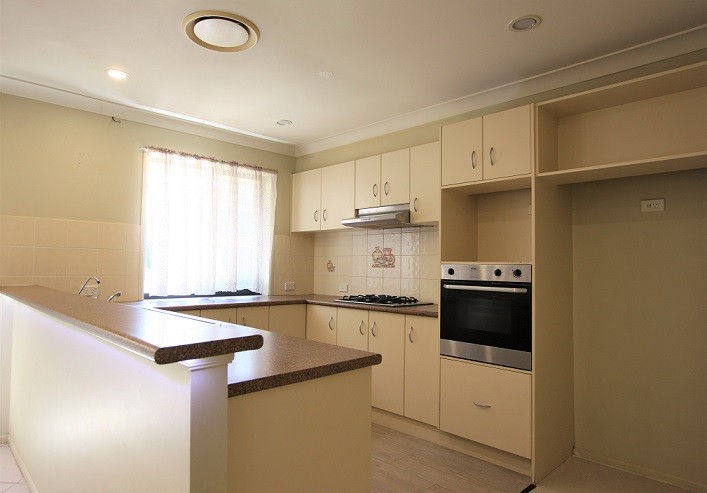 52 The Kraal Drive, Blair Athol, NSW 2560