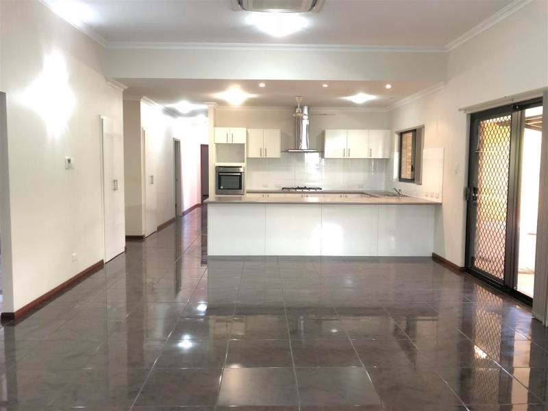 6 Jadura Cresent, Baynton, WA 6714