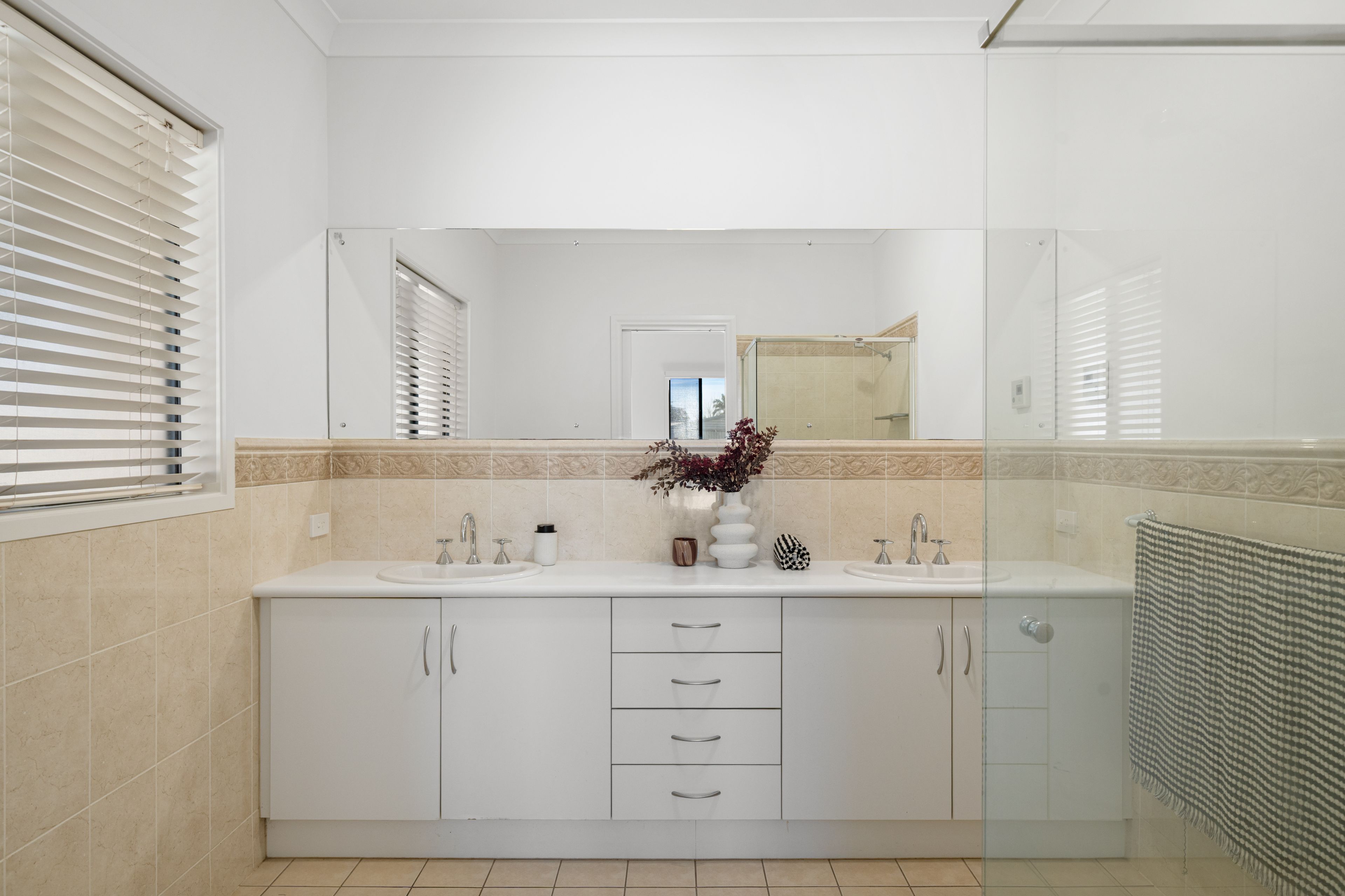 28 Mary Street — photo 8 of 28