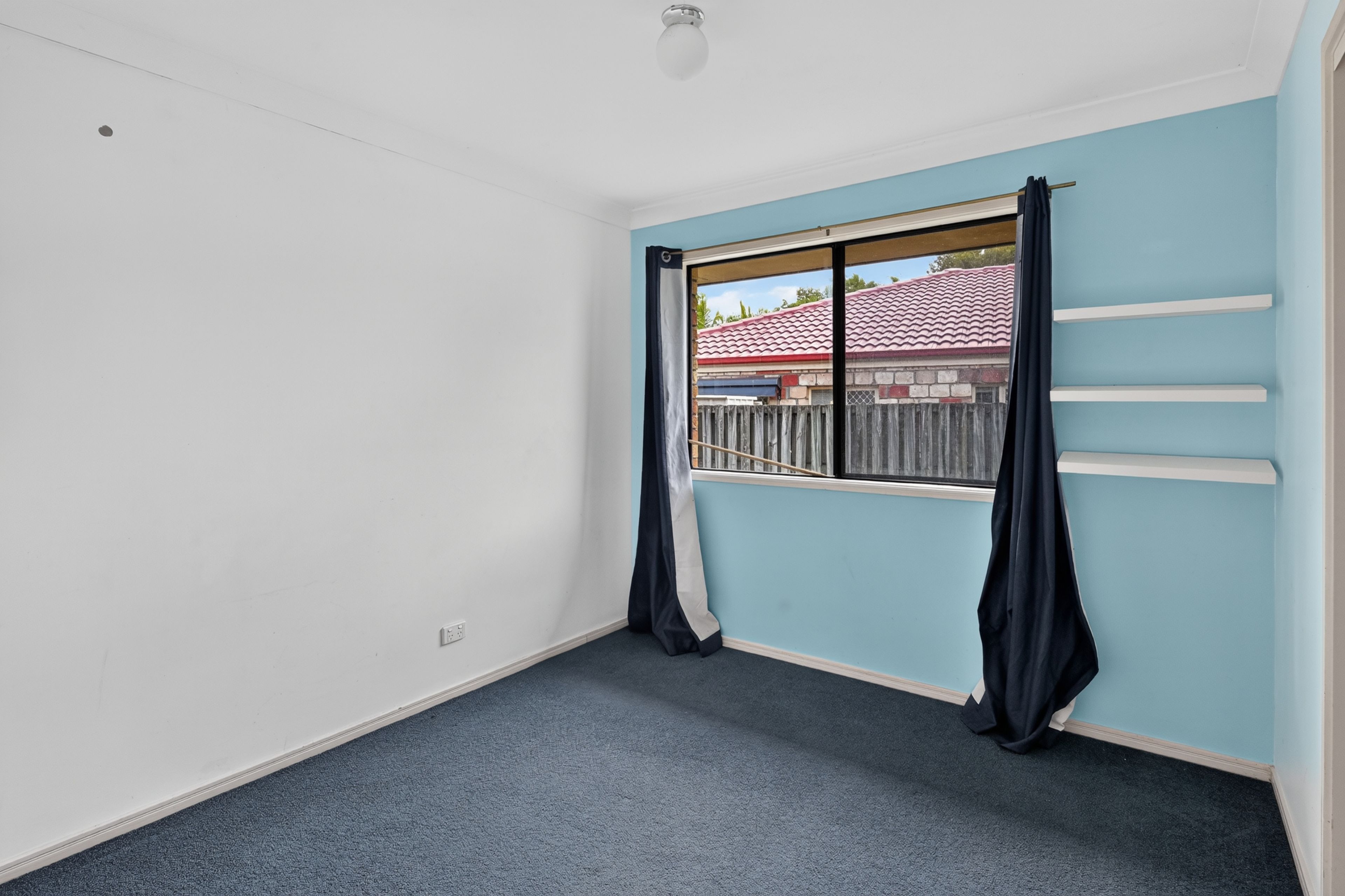 39 Merrilaine Crescent — photo 9 of 19