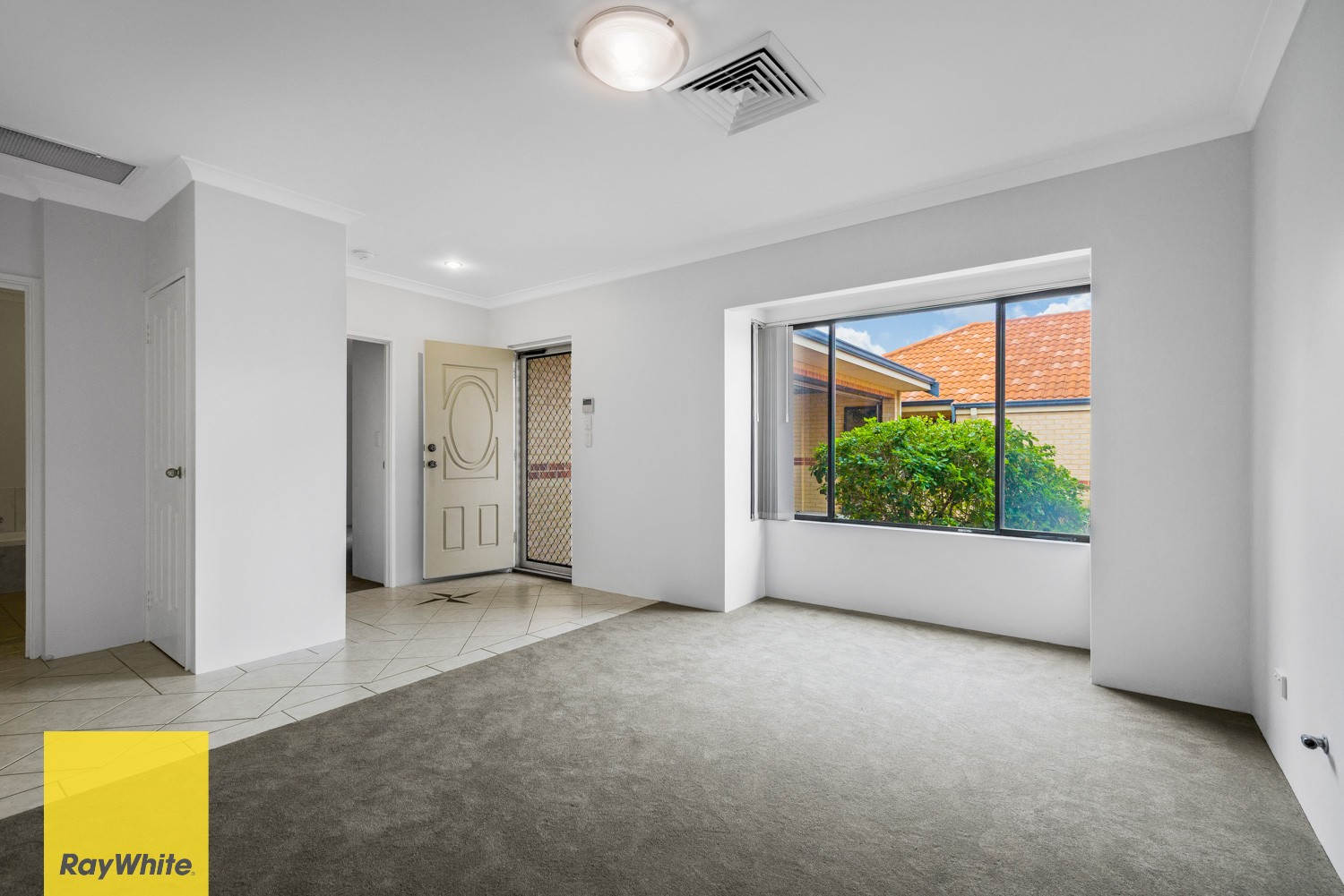 8/1 Ravenswood Drive, Nollamara, WA 6061
