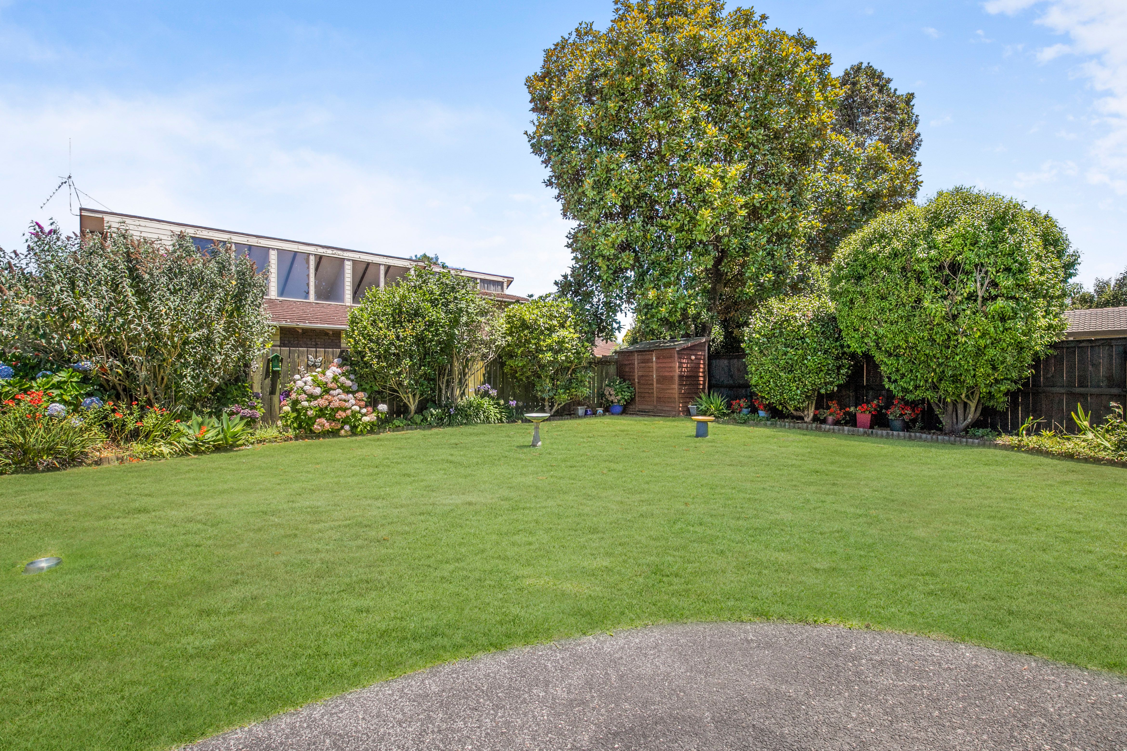 15 Zenith Place, Conifer Grove, Manukau City