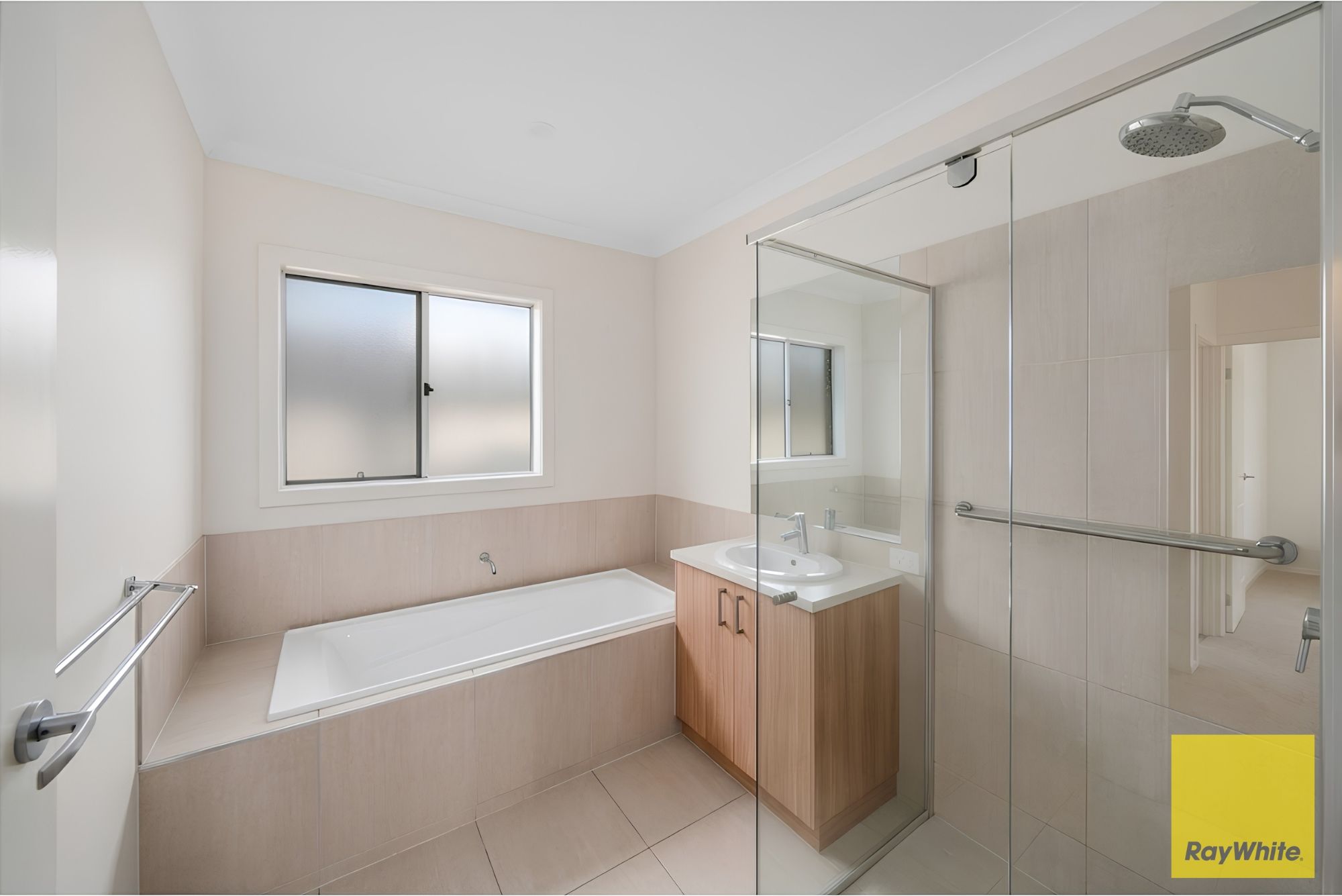 14 Lambro Way — photo 8 of 11
