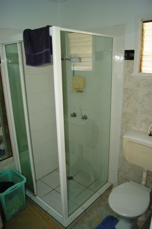 2/220 Prince Edward Parade, Scarborough, QLD 4020