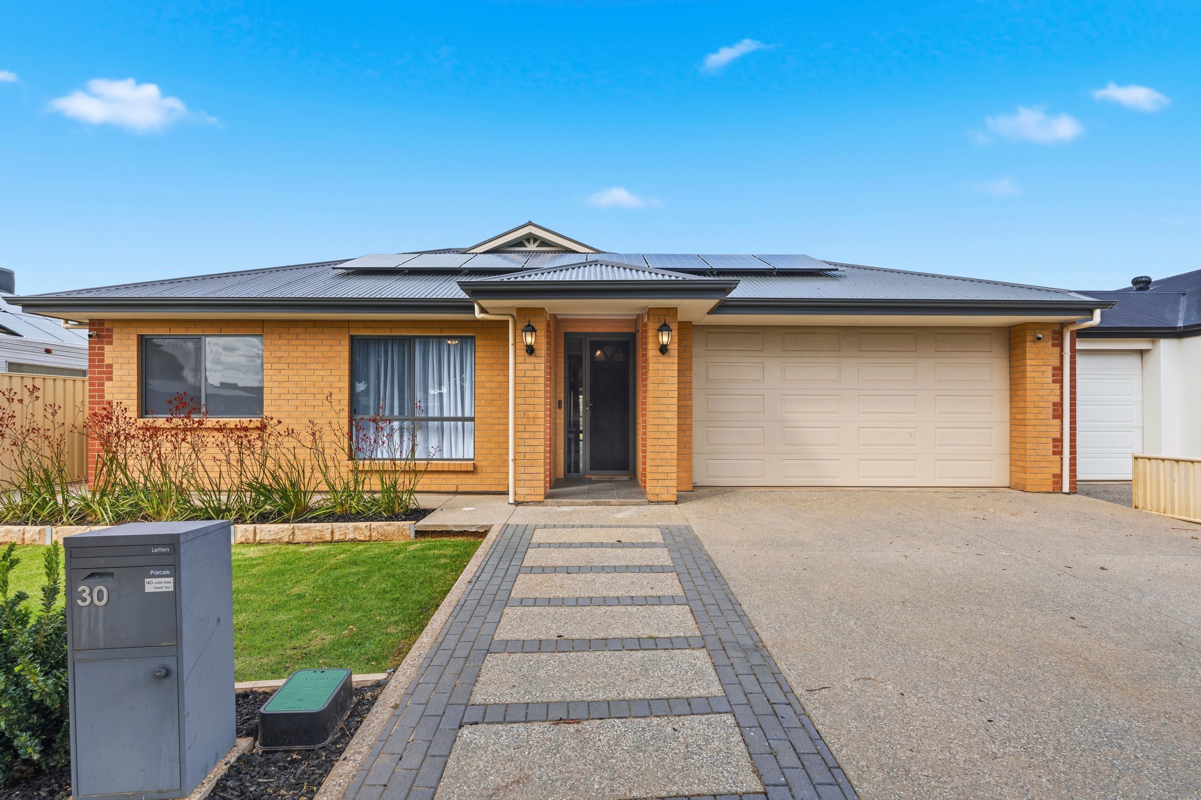 30 Mary Street — photo from Ray White Semaphore