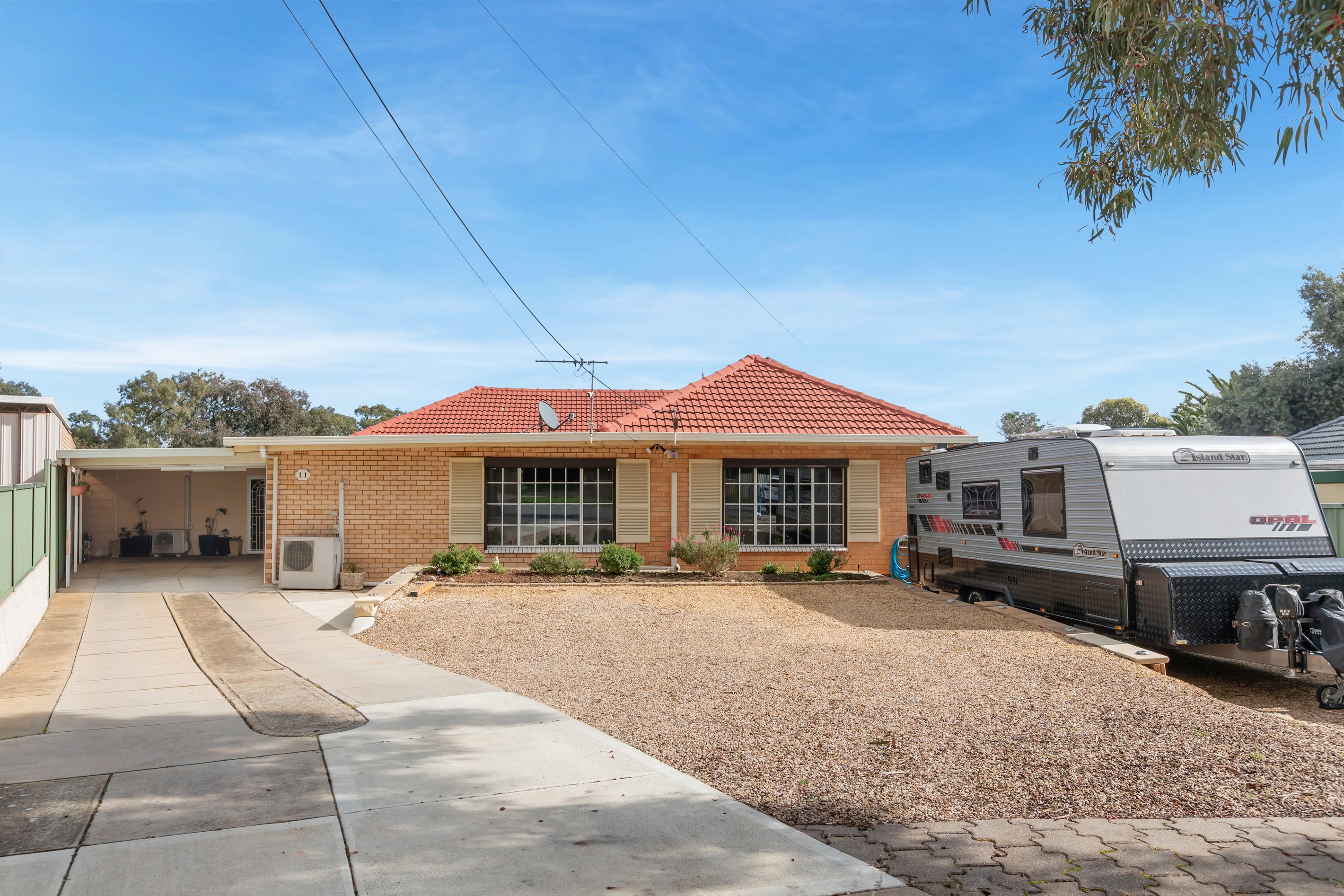 11 Montrose Avenue, Para Hills, SA 5096