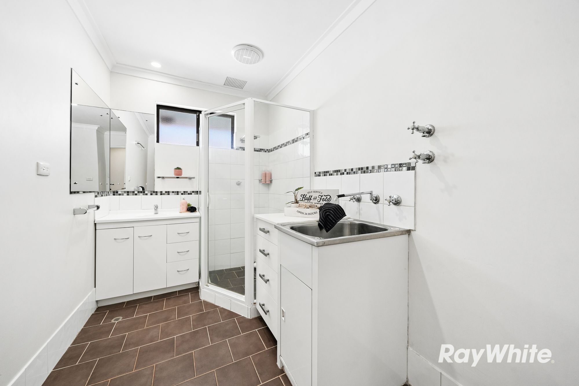 2/163 Tyler Street — photo 13 of 16