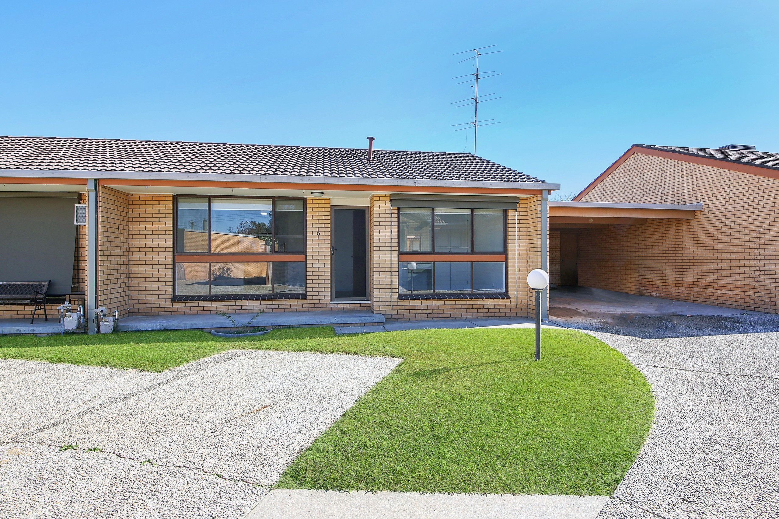 6/561 Woodbury Court, Lavington, NSW 2641