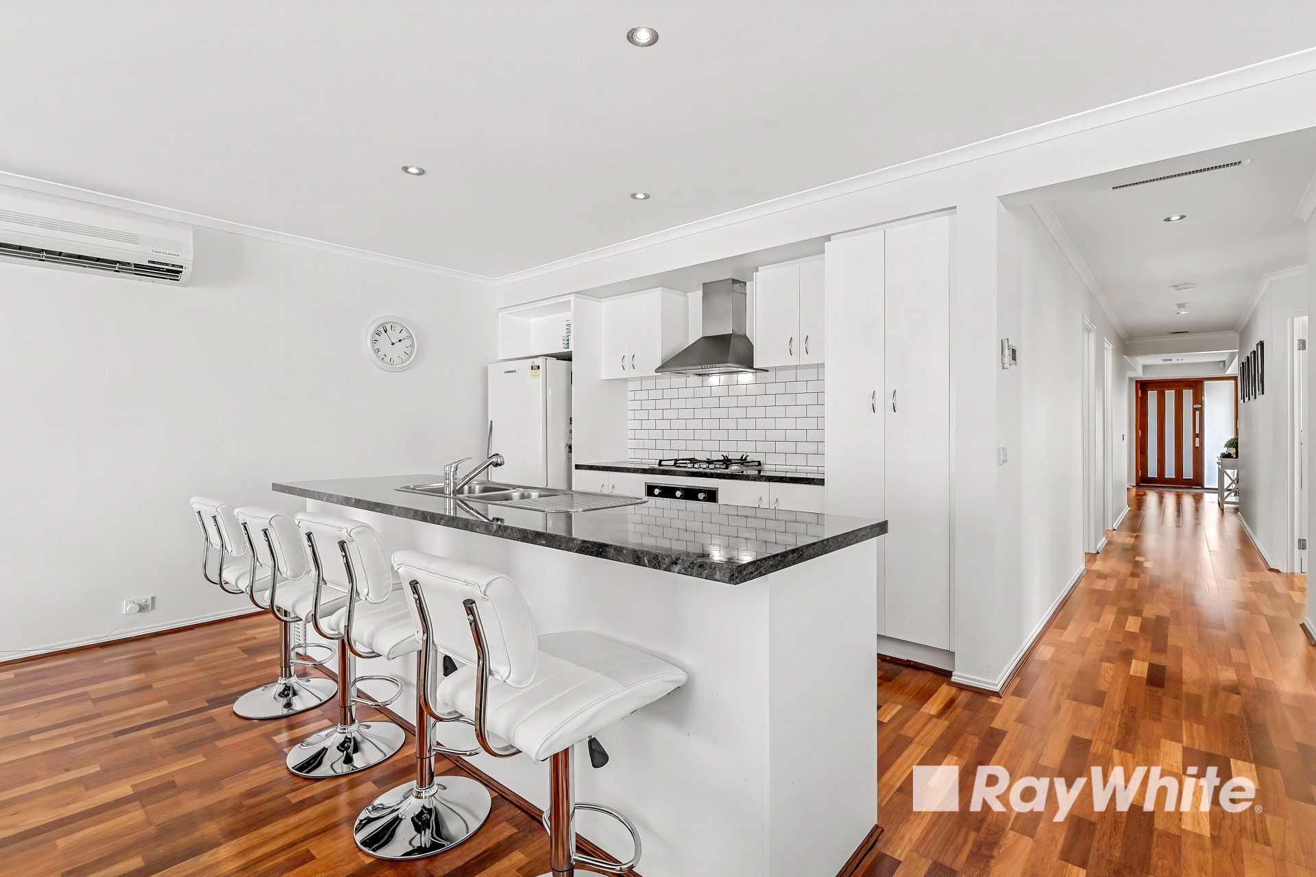 36 Stefan Drive — photo 5 of 13