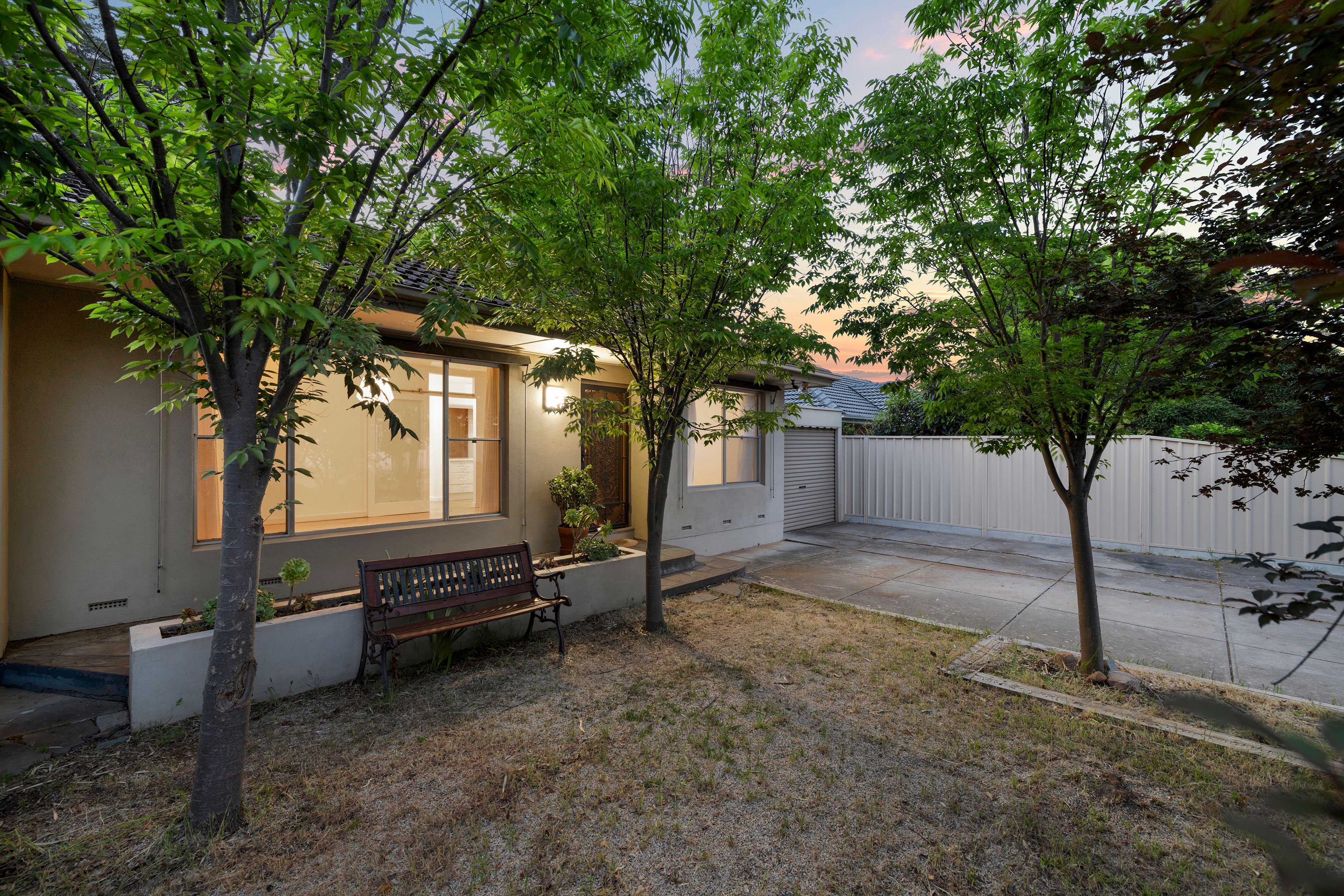 8 Hamish Grove — photo 27 of 27