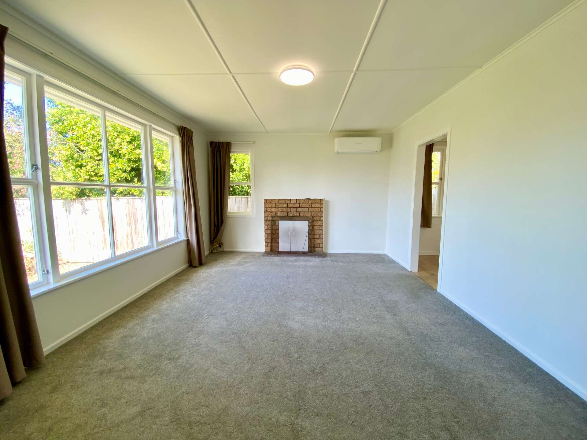 2 Aronui Terrace photo 1