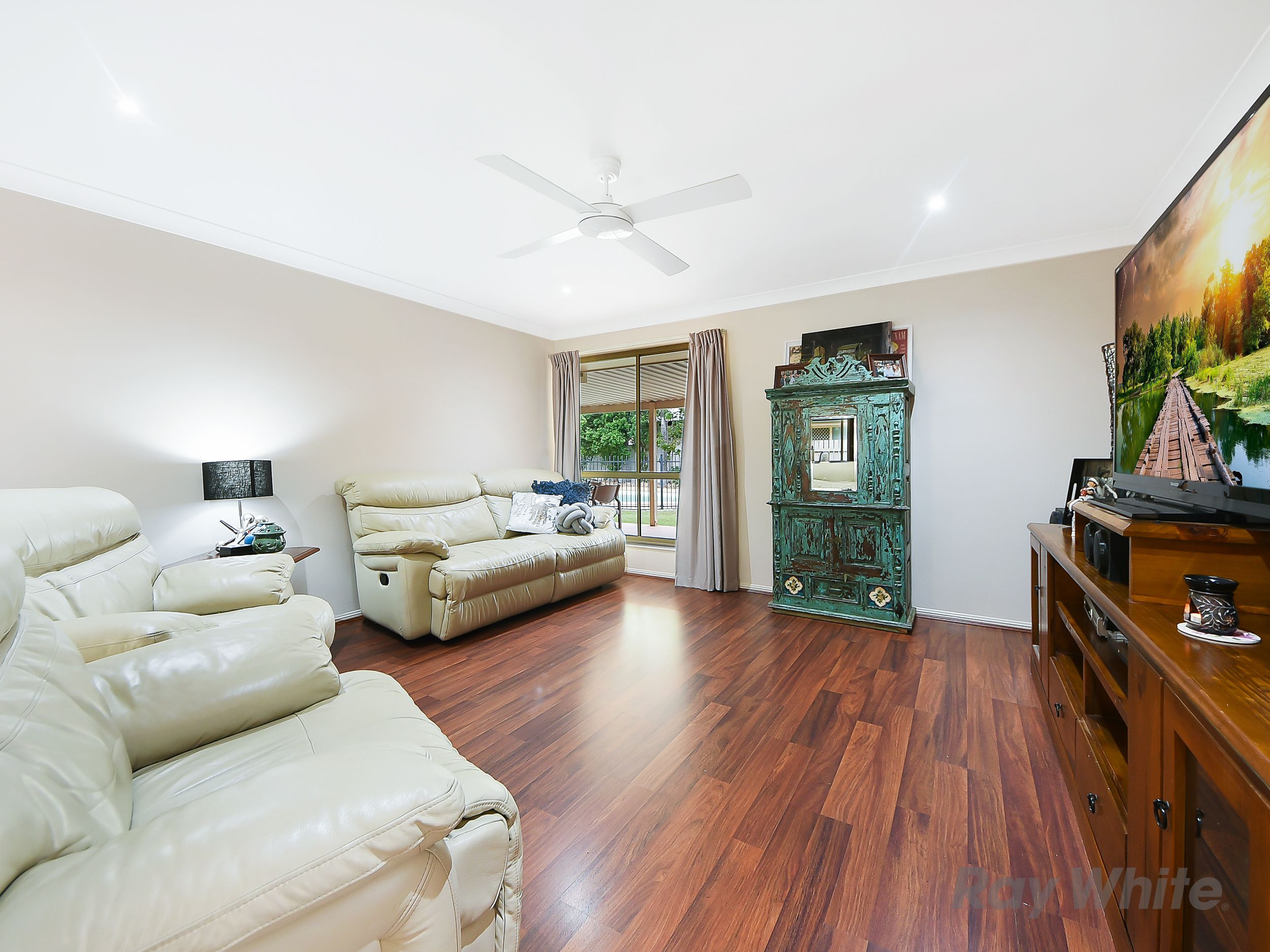 15 Ming Dynasty Court, Dakabin, QLD 4503