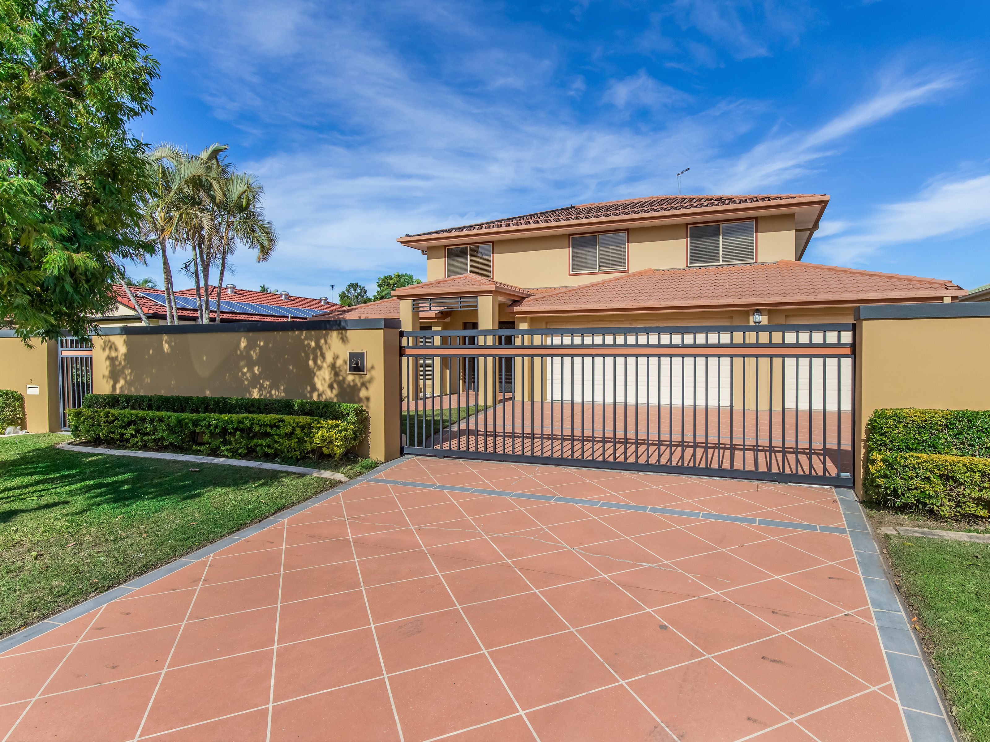 21 Olympus Drive, Robina, QLD 4226