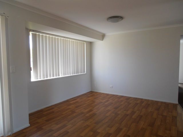 1 Tekam Crescent, Tanah Merah, QLD 4128