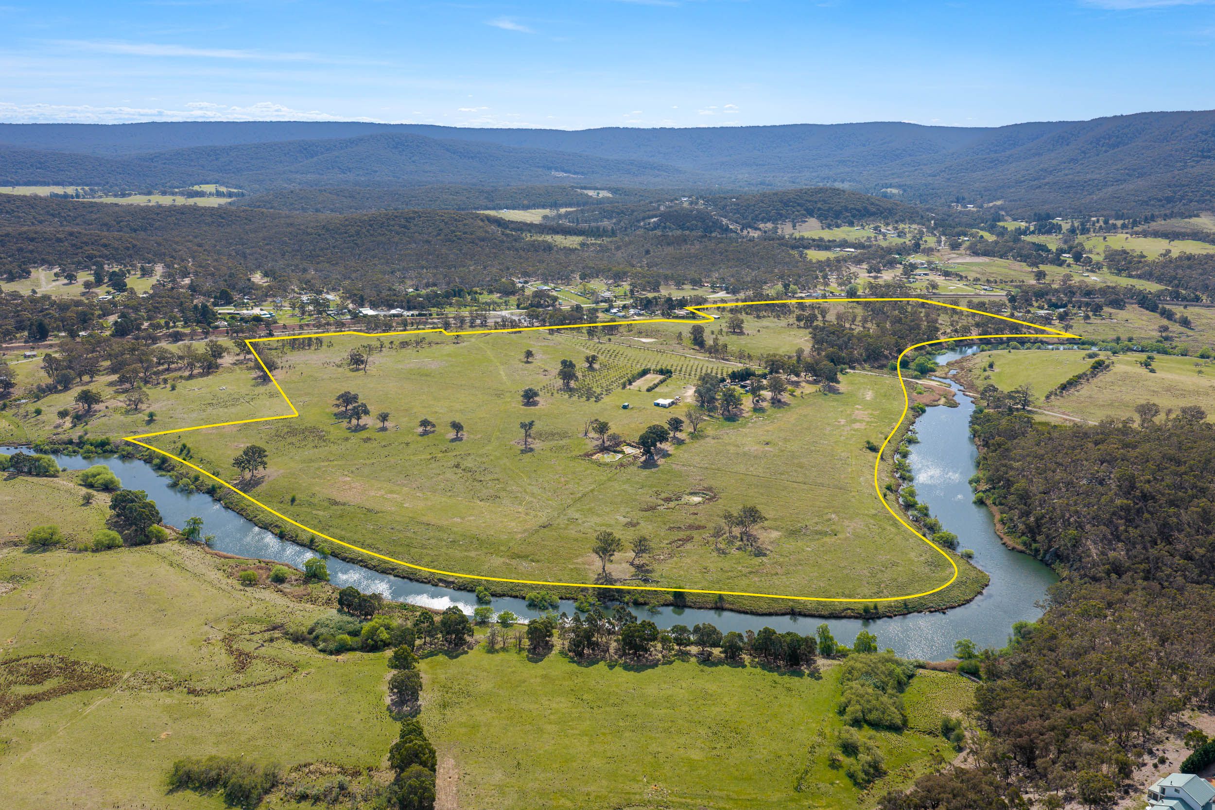 44 Mills Road, Towrang via — photo from Ray White Goulburn