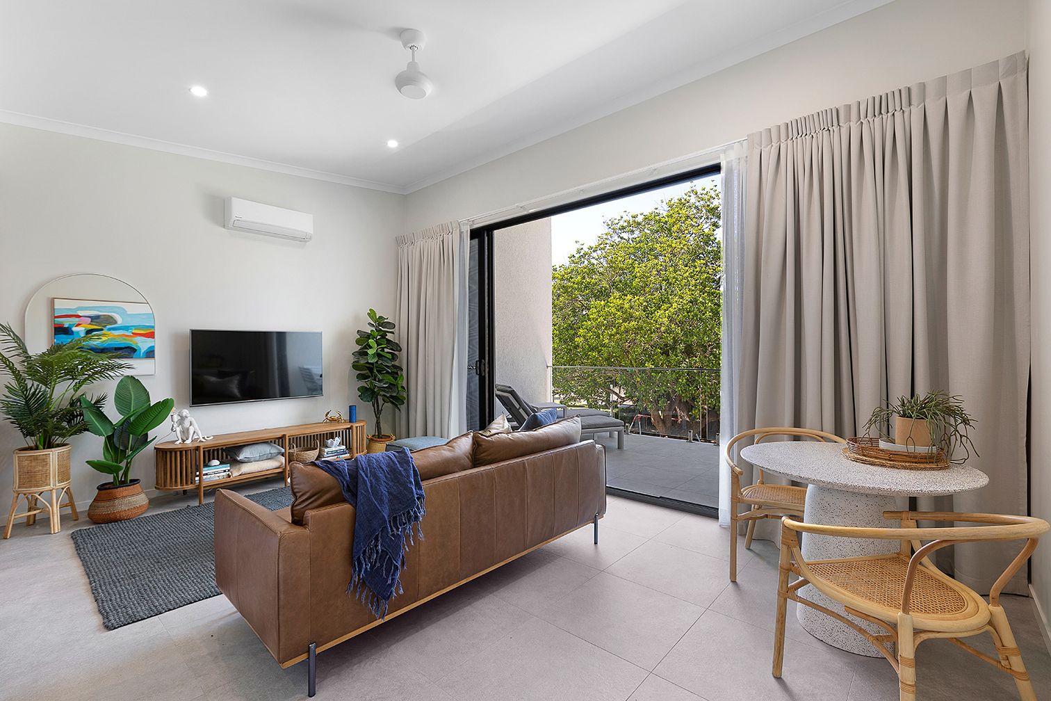4/287 Shute Harbour Road, Pavilion Arcade — photo 11 of 27