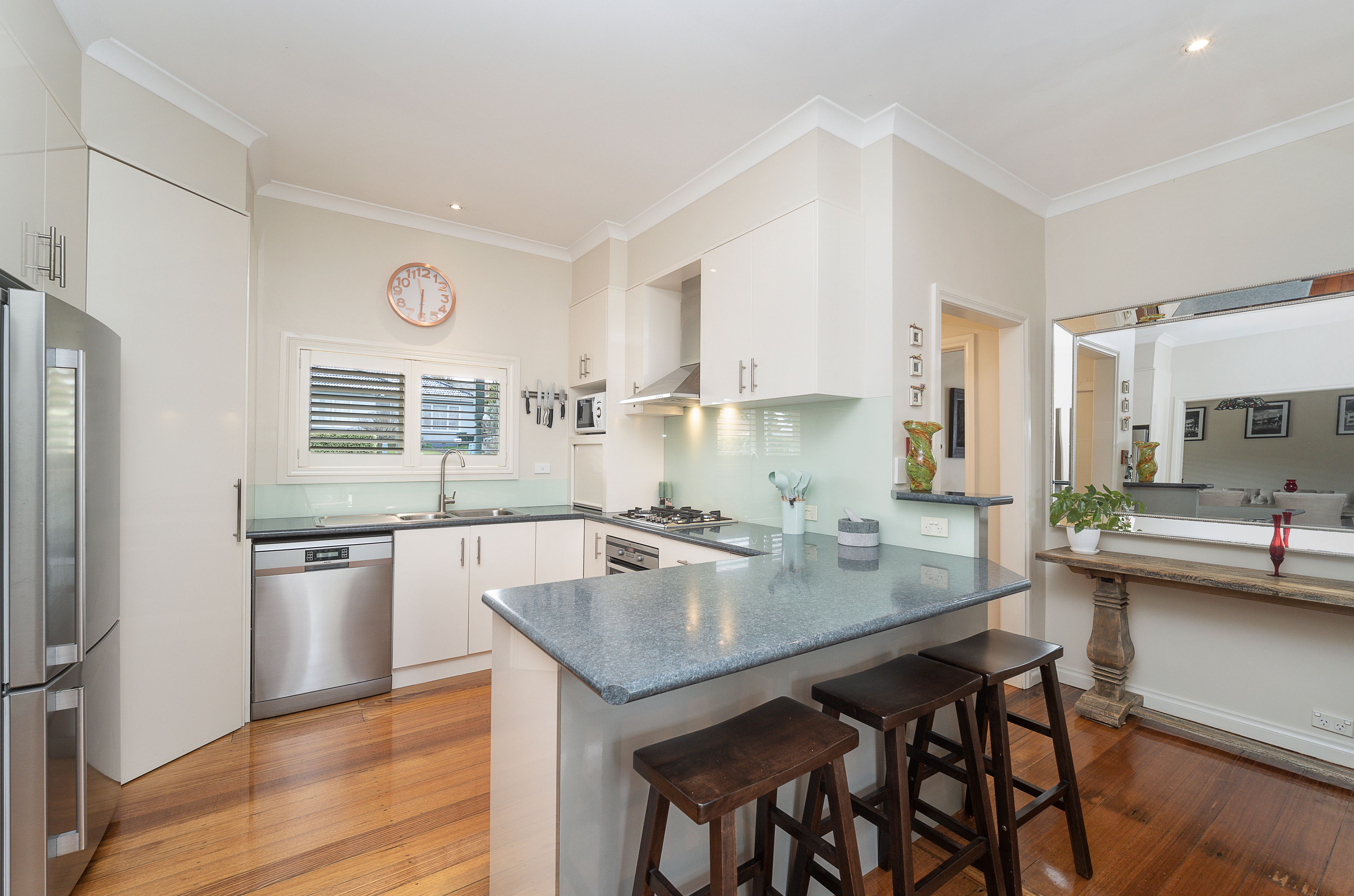 13 Emma Avenue — photo 4 of 16
