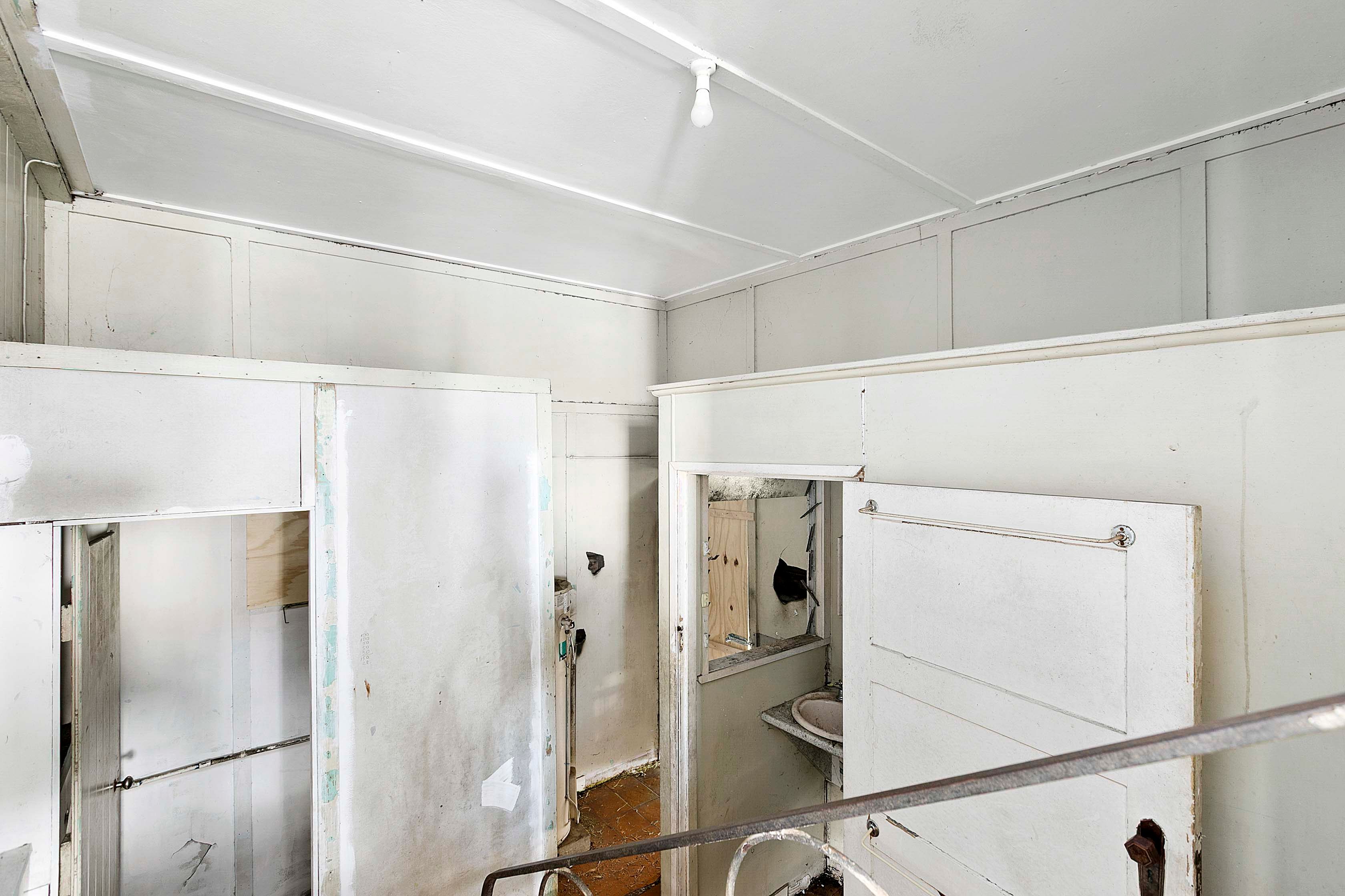 1 Meredith Street — photo 11 of 17