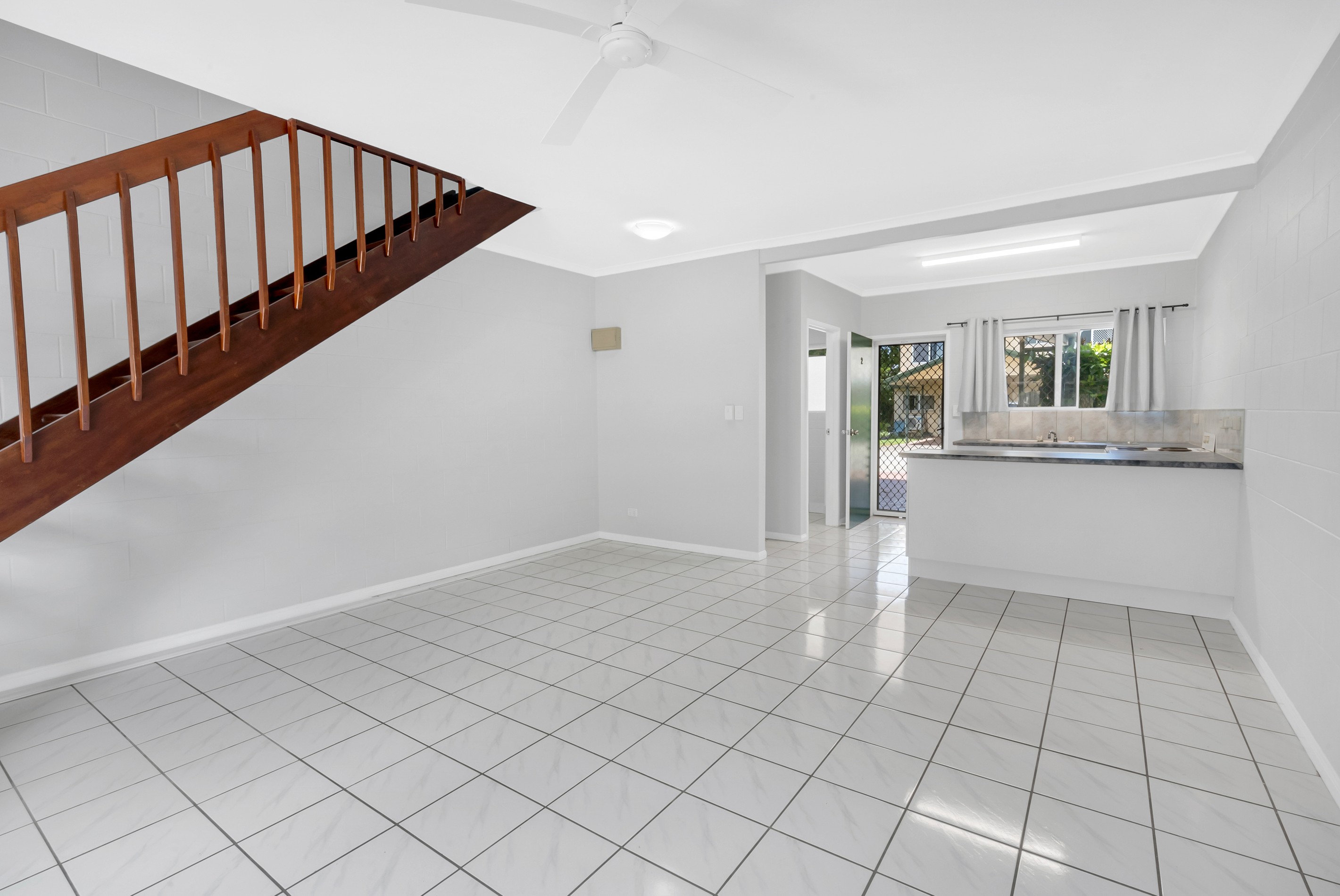 2/27-29 Stokes Street, Edmonton, QLD 4869