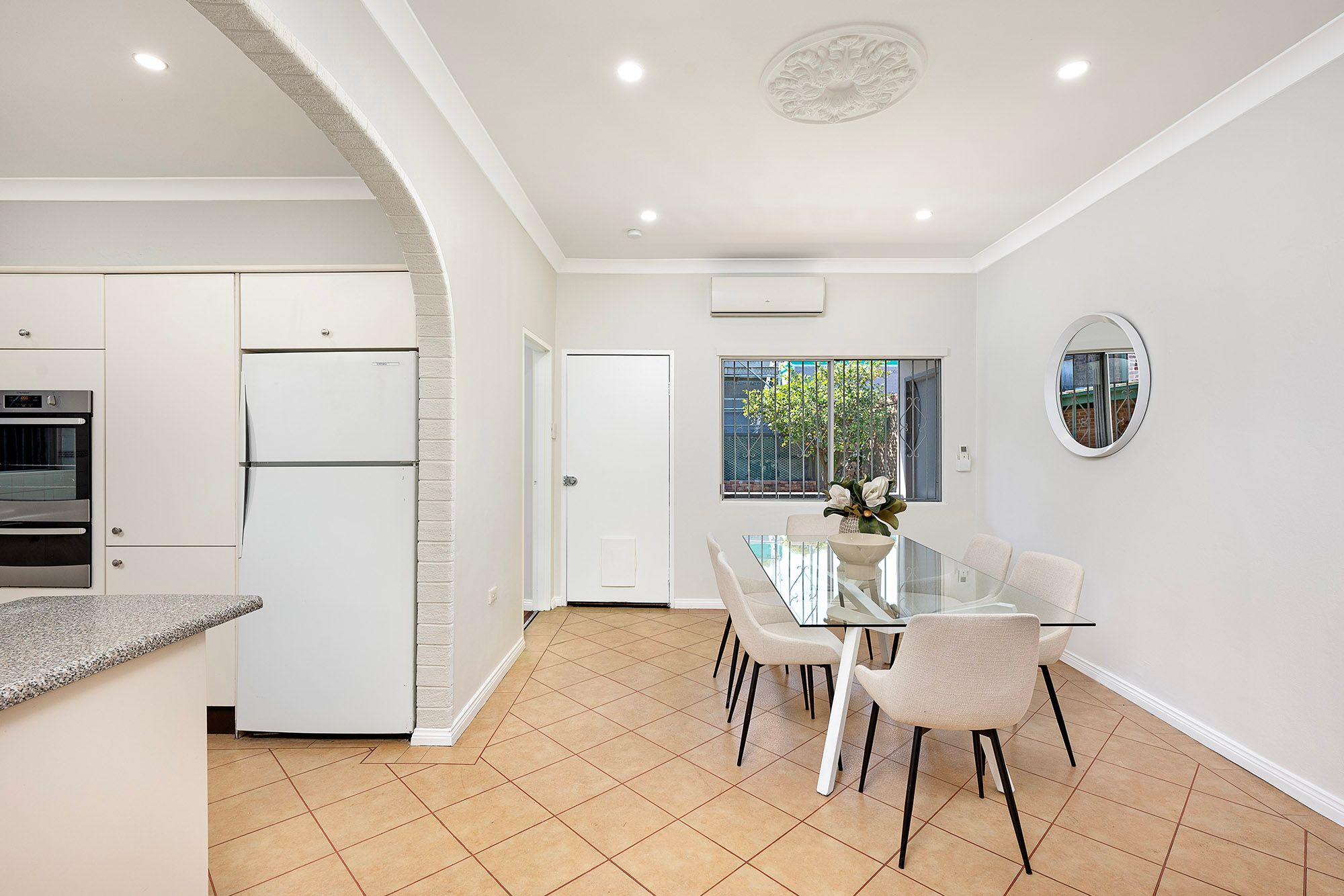 11 Beach Road — photo 5 of 14