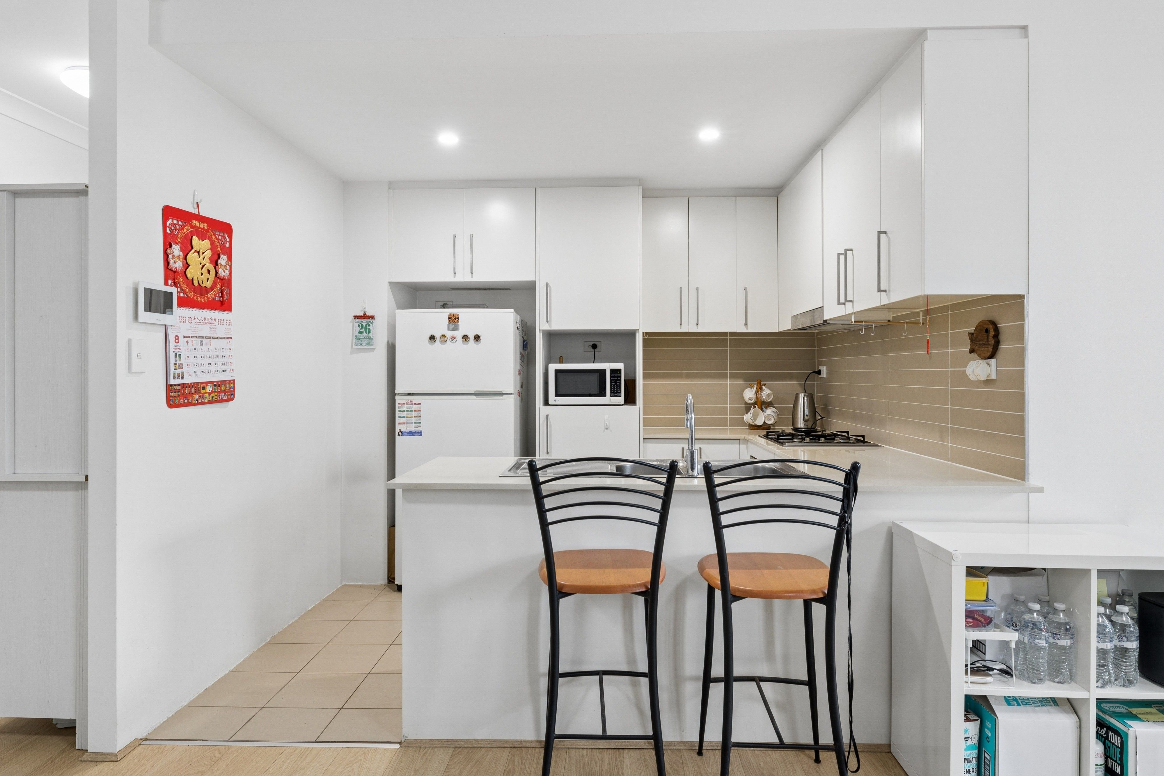 408/9-11 Wollongong Road — photo 3 of 13