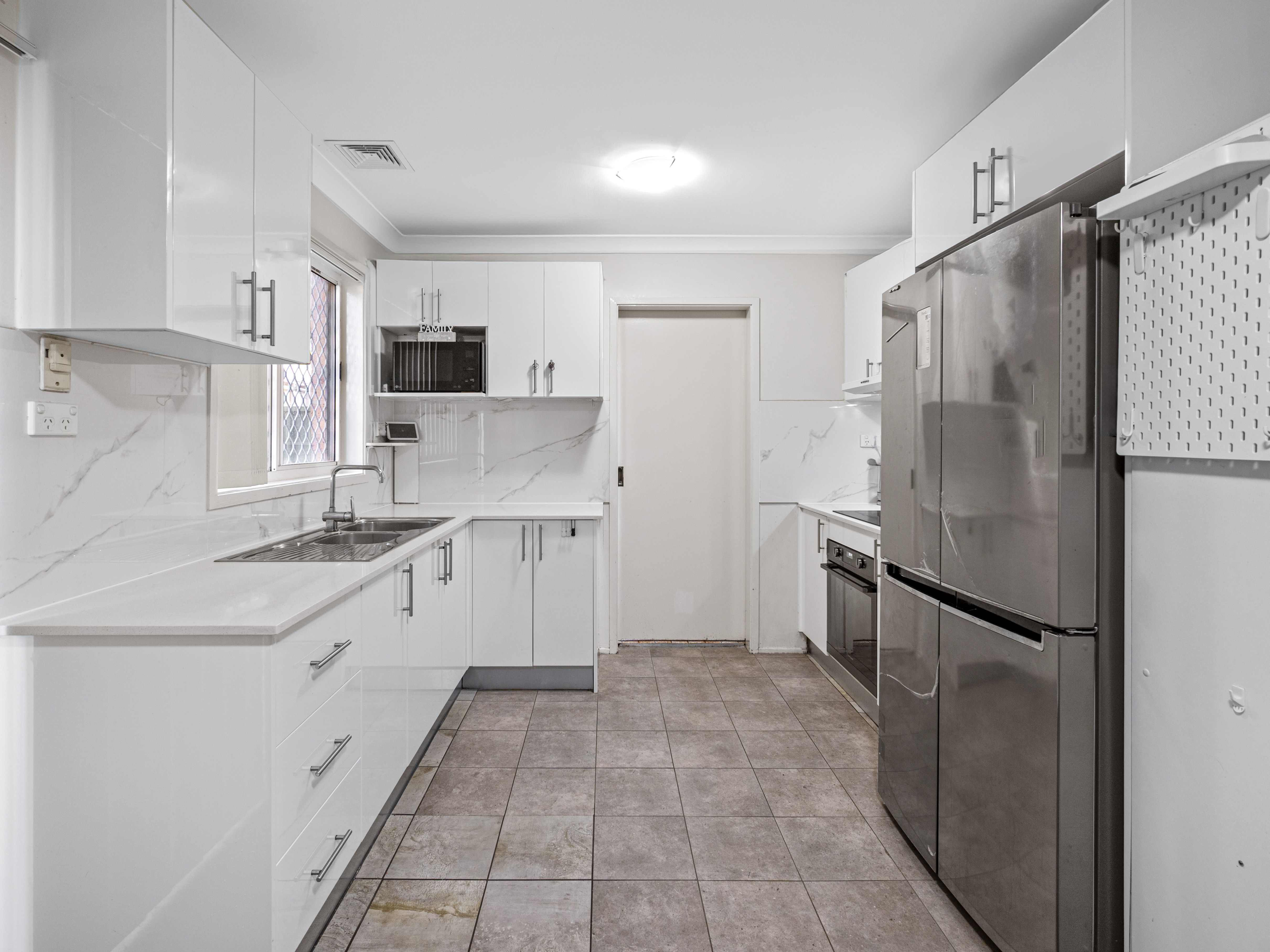 1/39-41 Cumberland Road, Ingleburn, NSW 2565