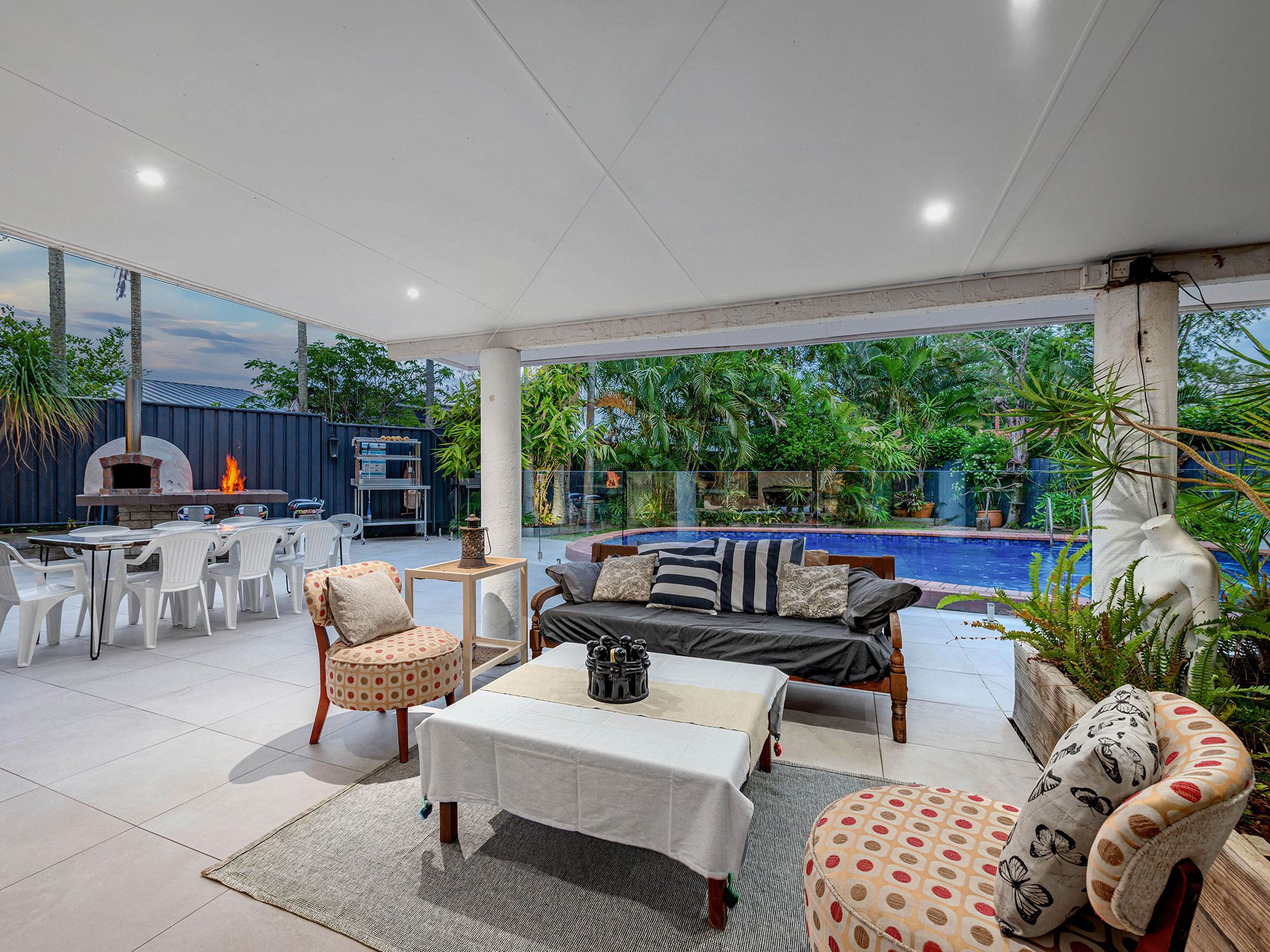 120 Mount Ommaney Drive, Jindalee, QLD 4074