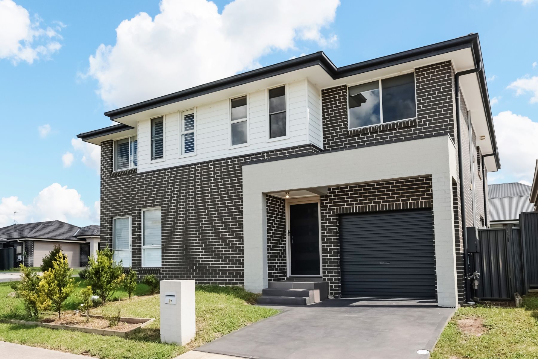 19 Darug Avenue, Glenmore Park, NSW 2745