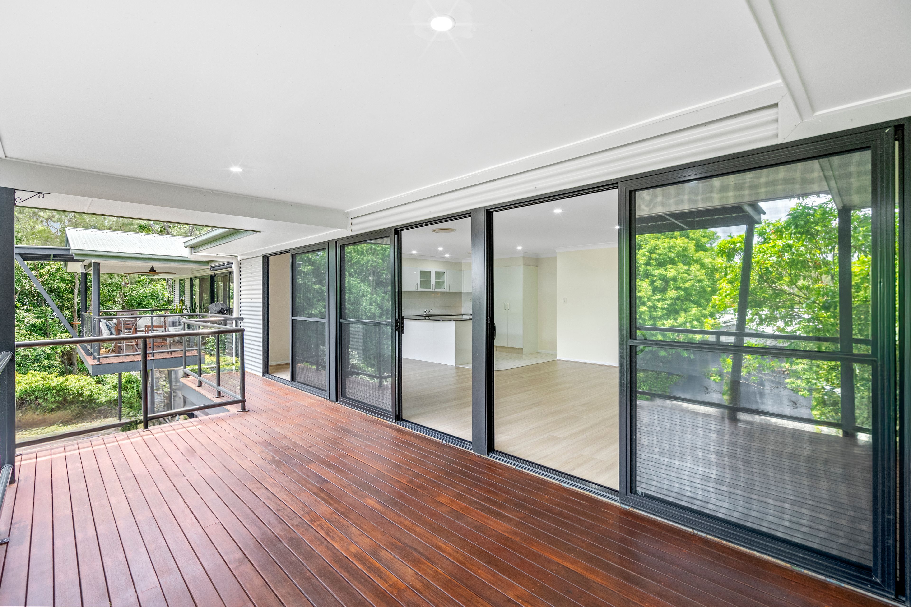 6/2 Ridgeline Way, Highland Park, QLD 4211