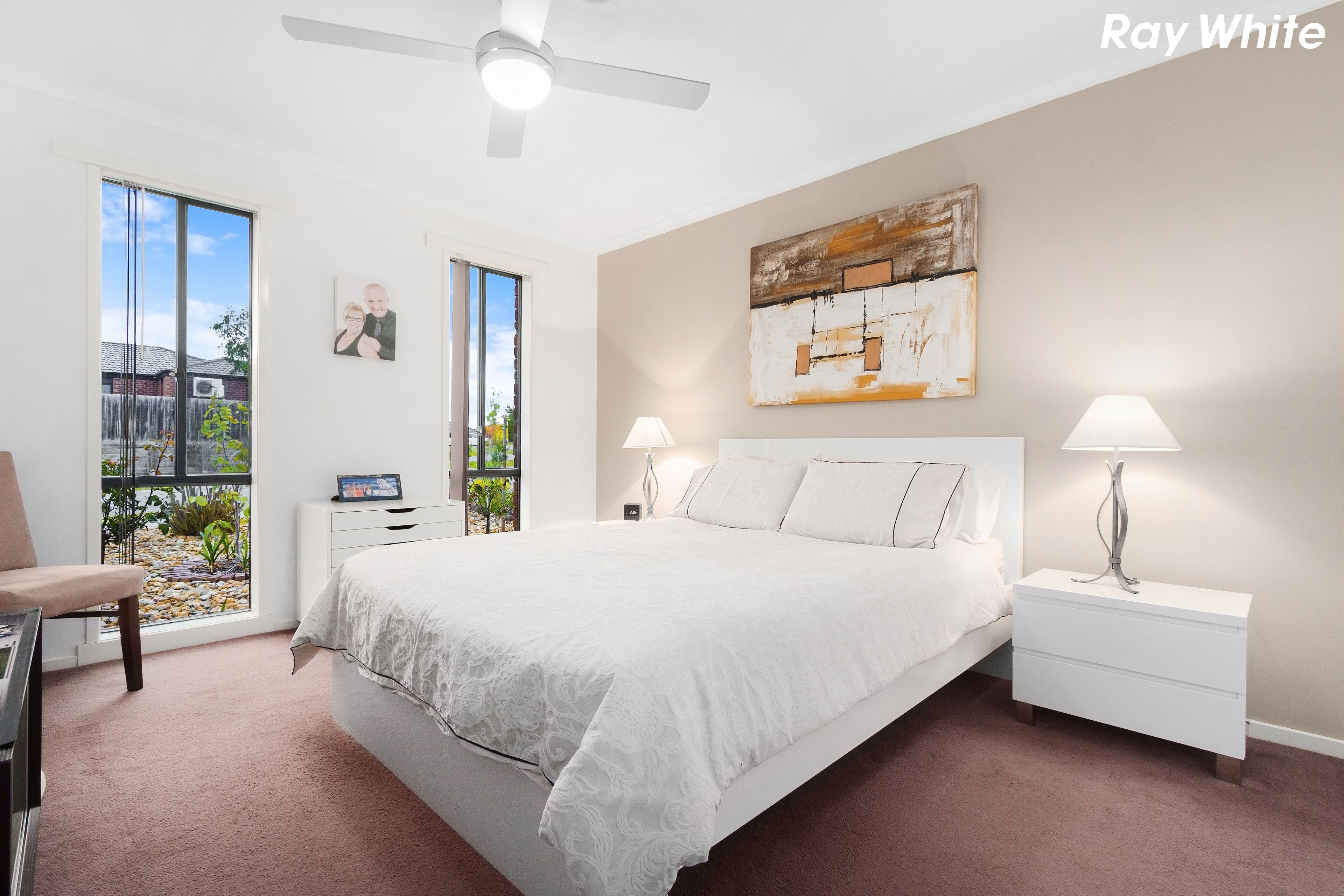 11 Manna Gum Drive, Pakenham, VIC 3810
