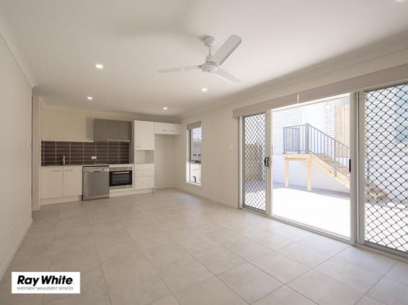 1/74 Lamington Drive, Redbank Plains, QLD 4301